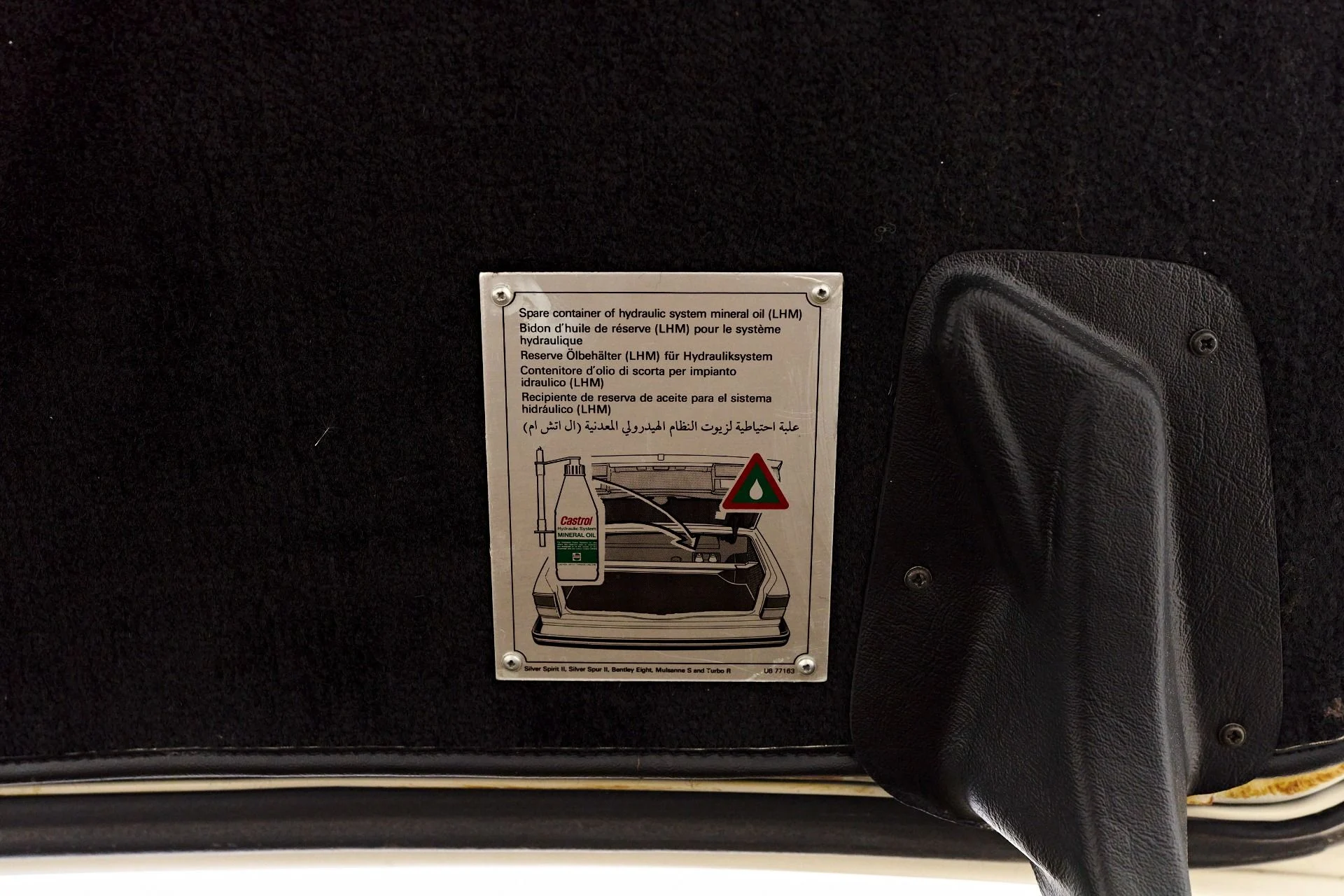 mph028_1482698929_Used_1990_Rolls_Royce_Silver_Spur_1755058774_d842364823