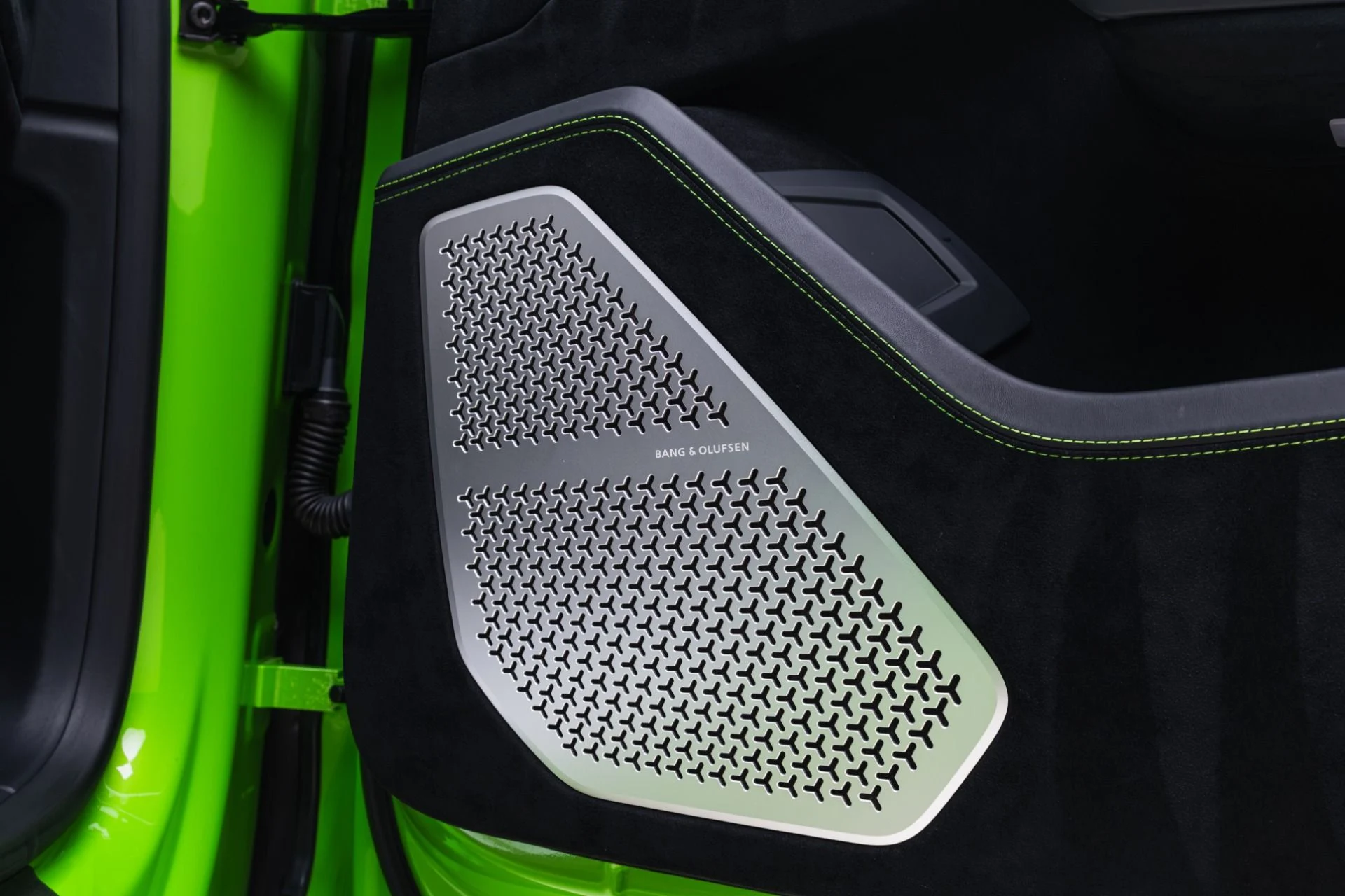 mph028_1492933694_Used_2023_Lamborghini_Urus_Performante_1779121057_1087a9df82