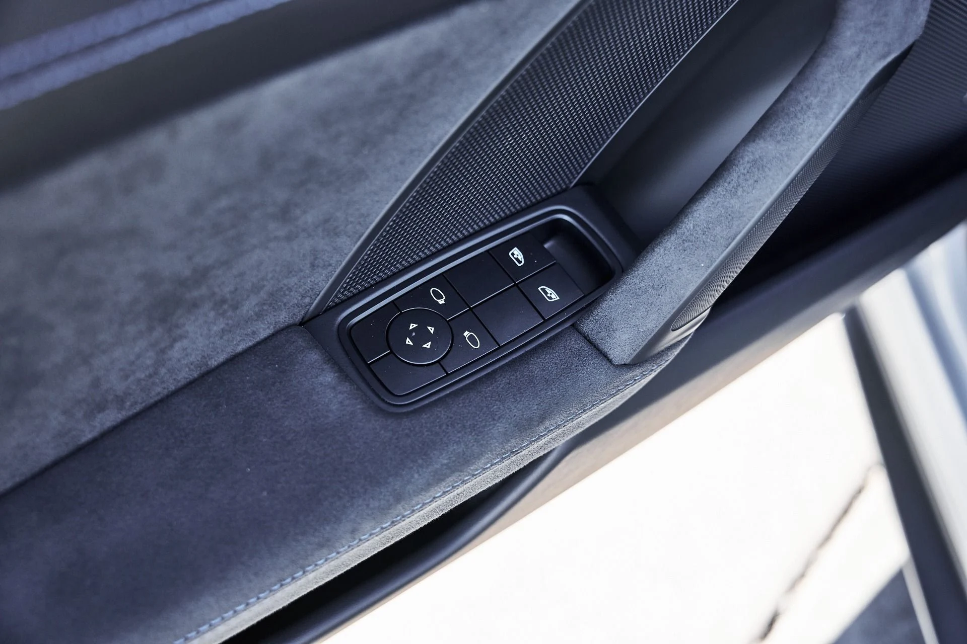 mph028_1495511046_Used_2024_Porsche_911_GT_3_1774056878_a1ff8ab3c3