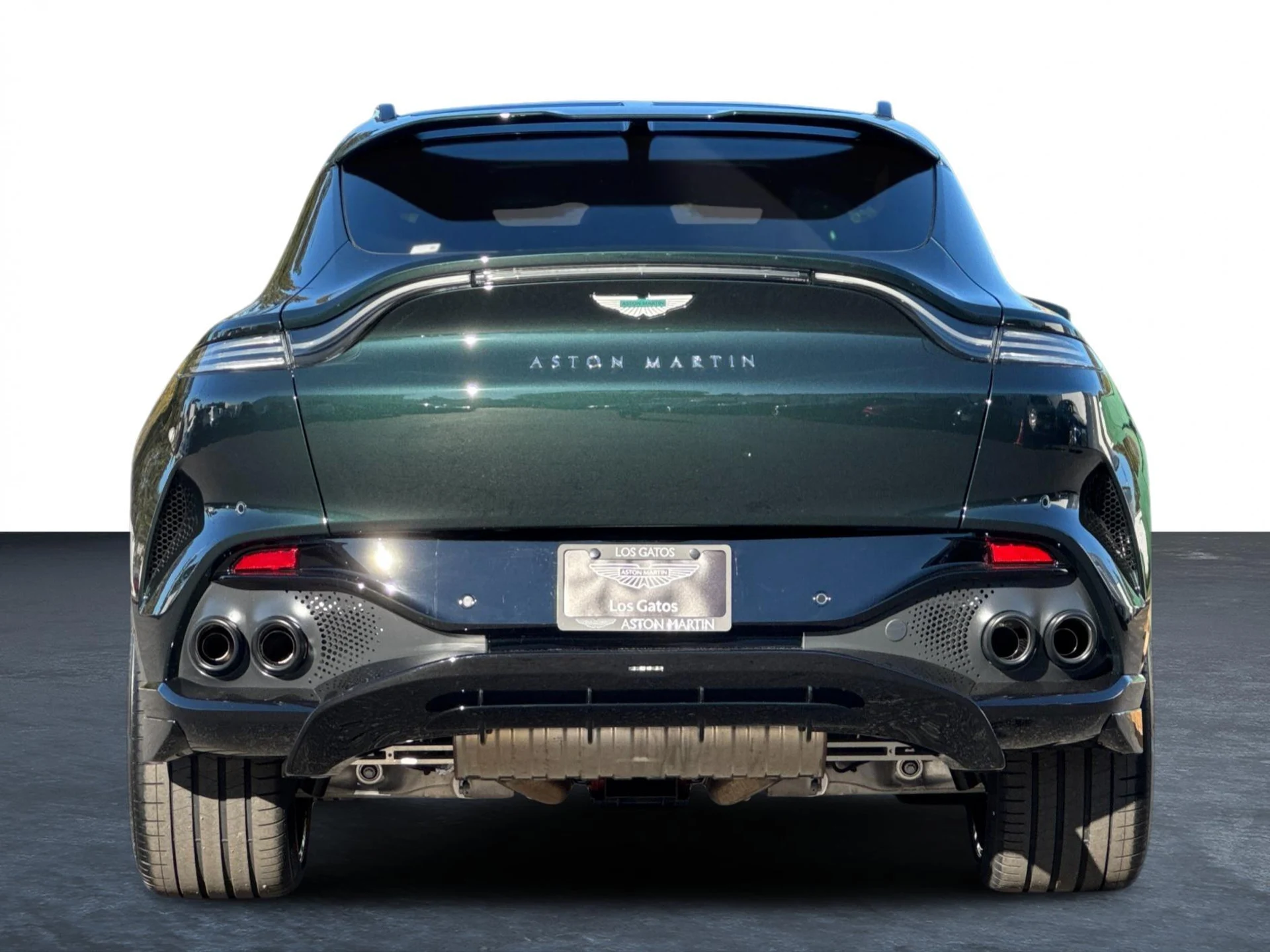 mph028_1498976316_New_2026_Aston_Martin_DBX_707_1768403584_223826bbc5