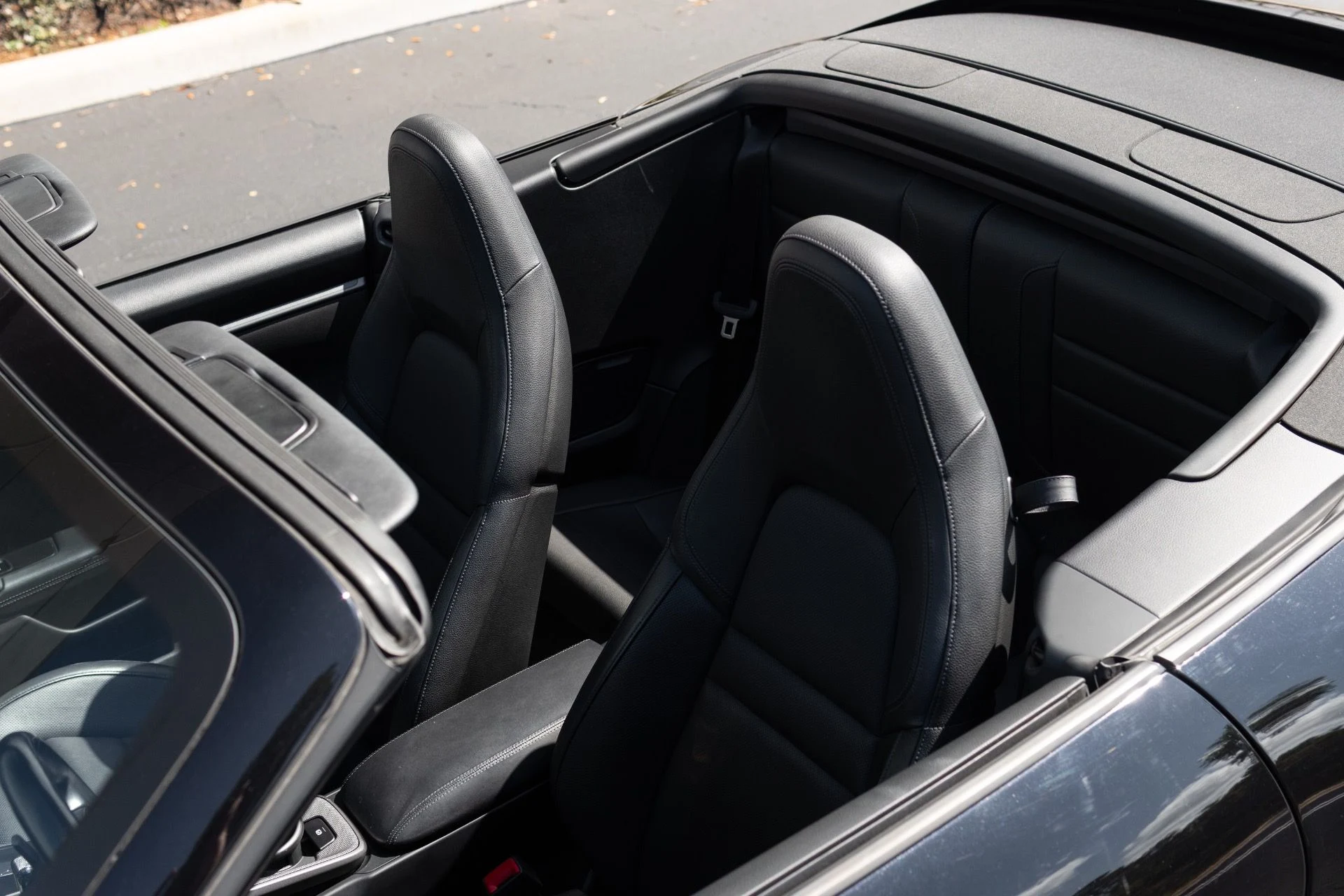 mph028_150670146_Used_2021_Porsche_911_Carrera_1772596654_315b1794e1