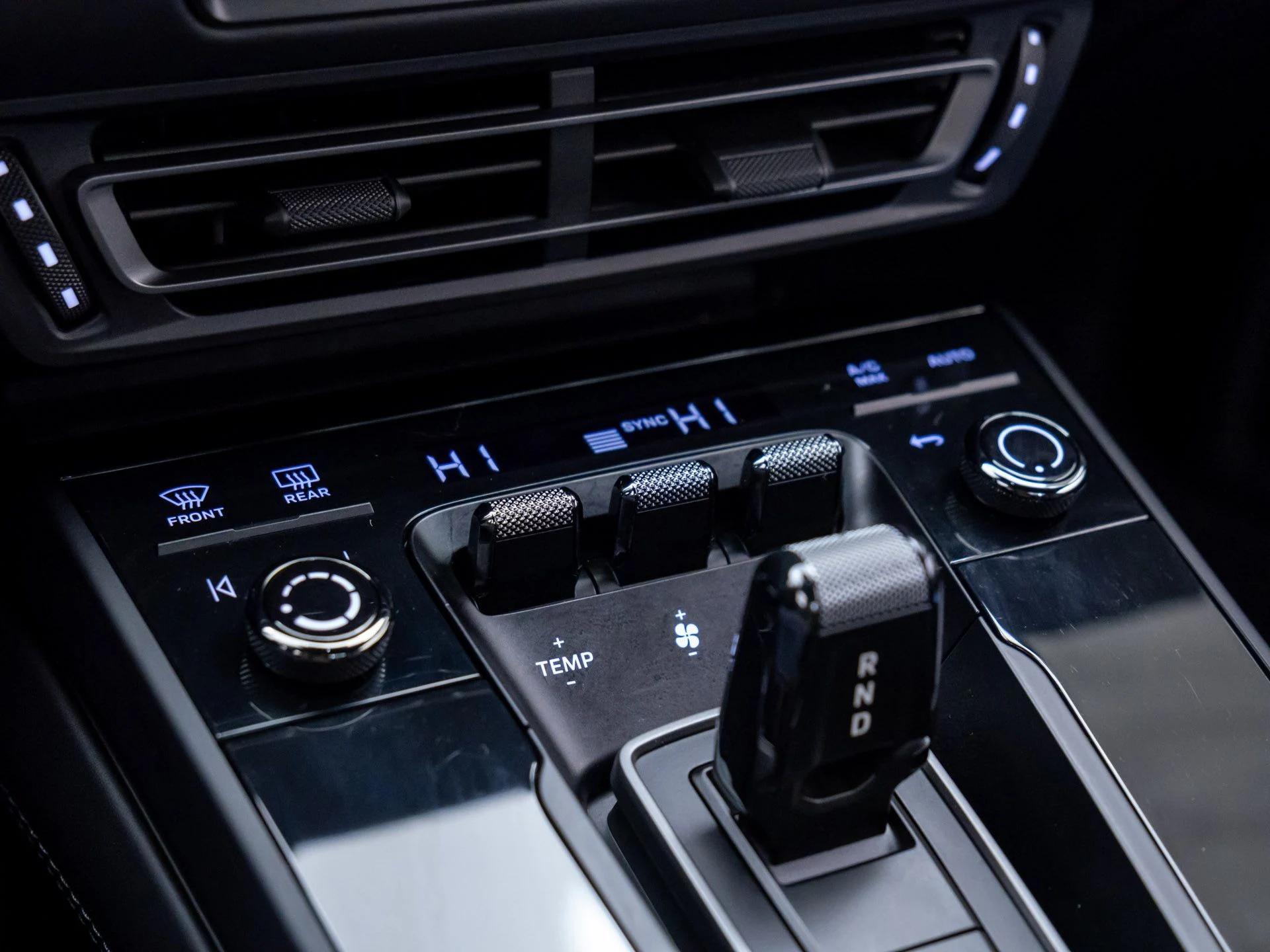 mph028_1508393704_fb3705ac8fd26c2731f8c0209713e25cx_ef6d506b19