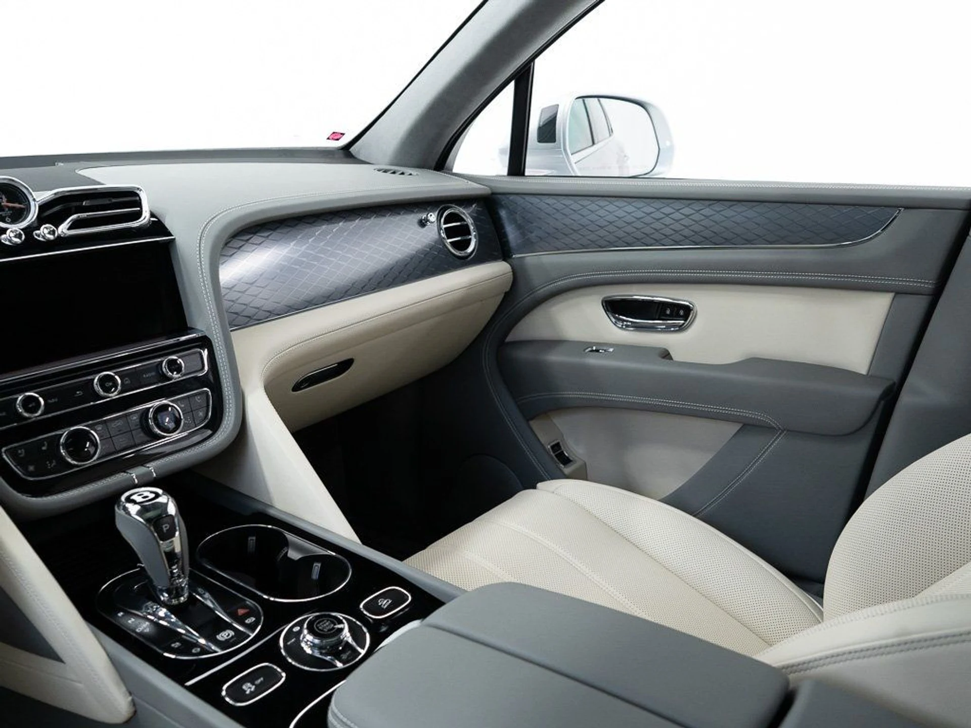 mph028_1508644268_e0a7c94fa25a4d71afec478e0242ff8e_9736ec0795