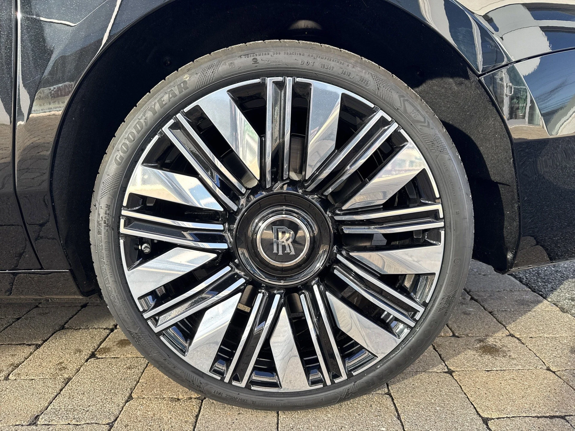 mph028_1517422827_ceae9f6405a3ee08fb3f535e1032e848x_766dc9f75f