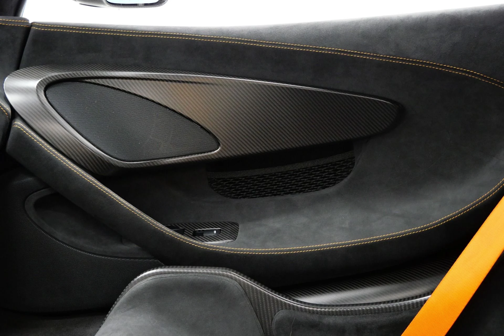 mph028_1537677339_Used_2019_Mc_Laren_600_LT_MSO_Clubsport_Pro_Pack_Senna_Seats_Low_Miles_1788882397_eb556d1849