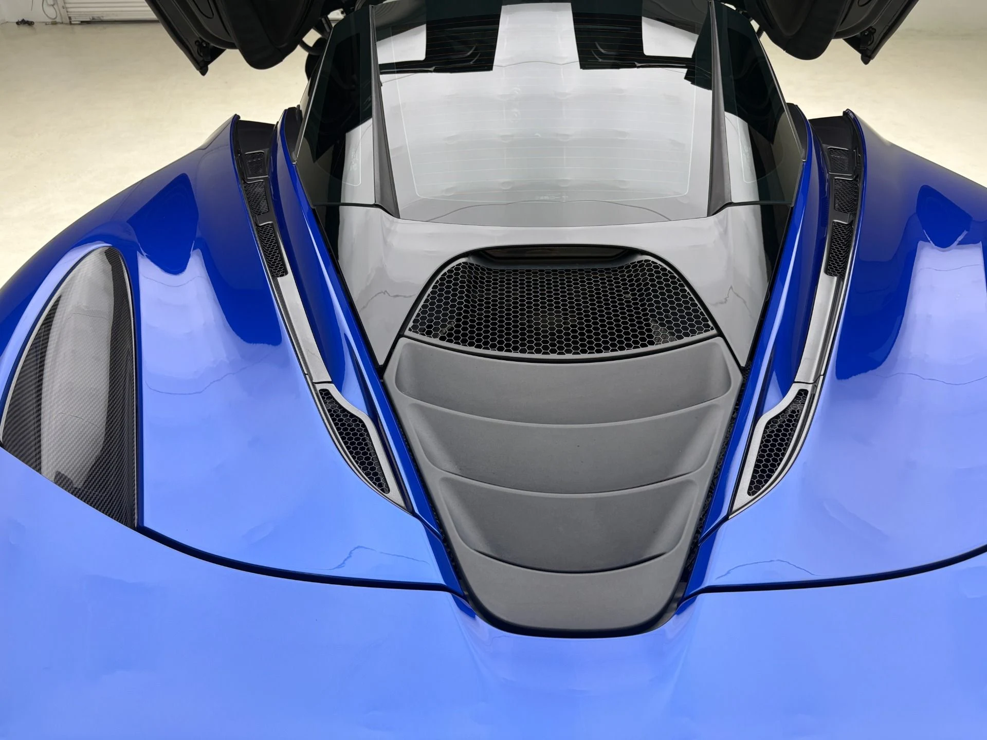 mph028_1543255471_Used_2018_Mc_Laren_720_S_Performance_1777593471_82d72ccdf7