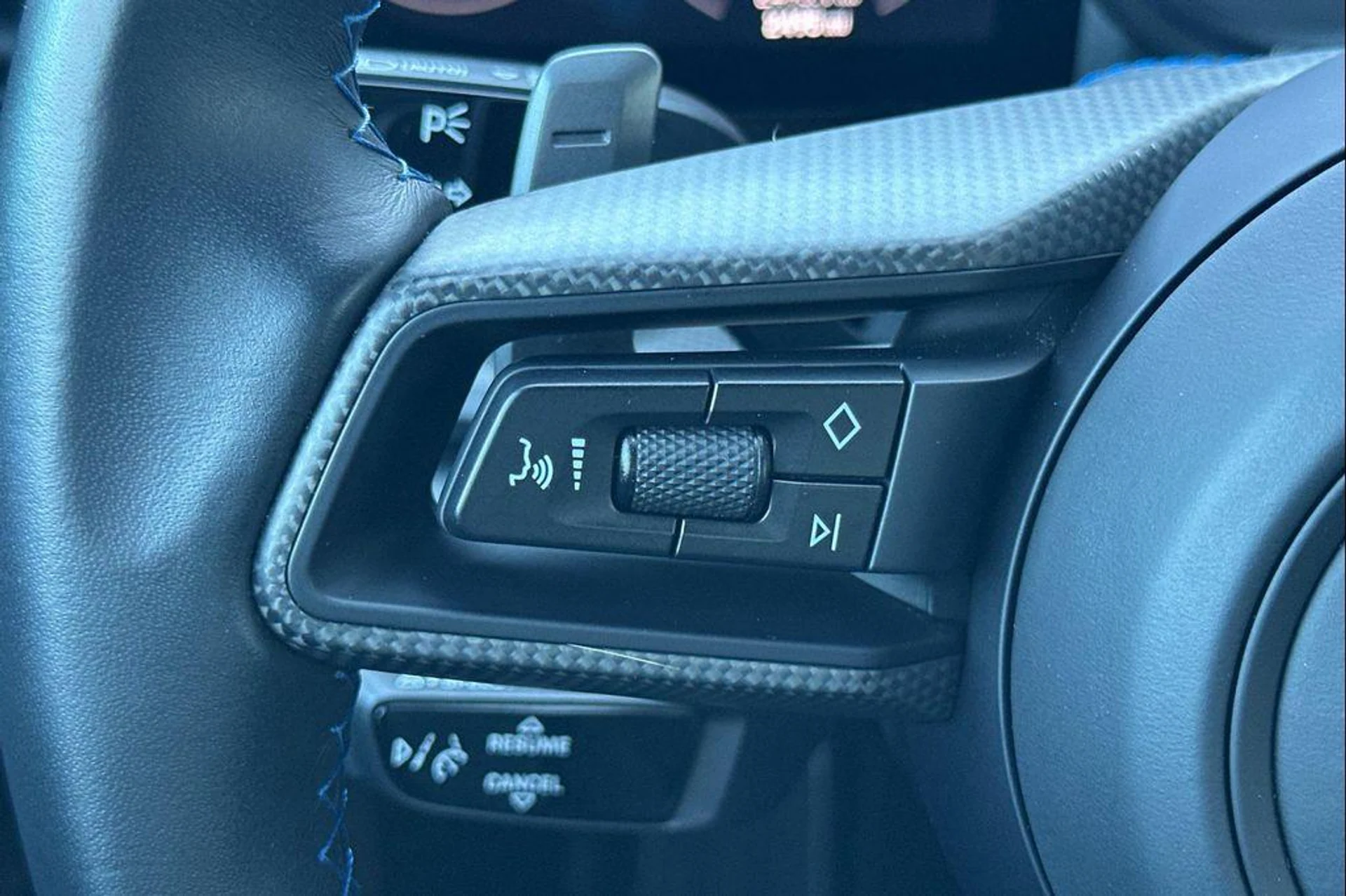 mph028_1552173312_ld_Nc_541x_Gur_Knsx_Ea_At802_xc_7c22f04054