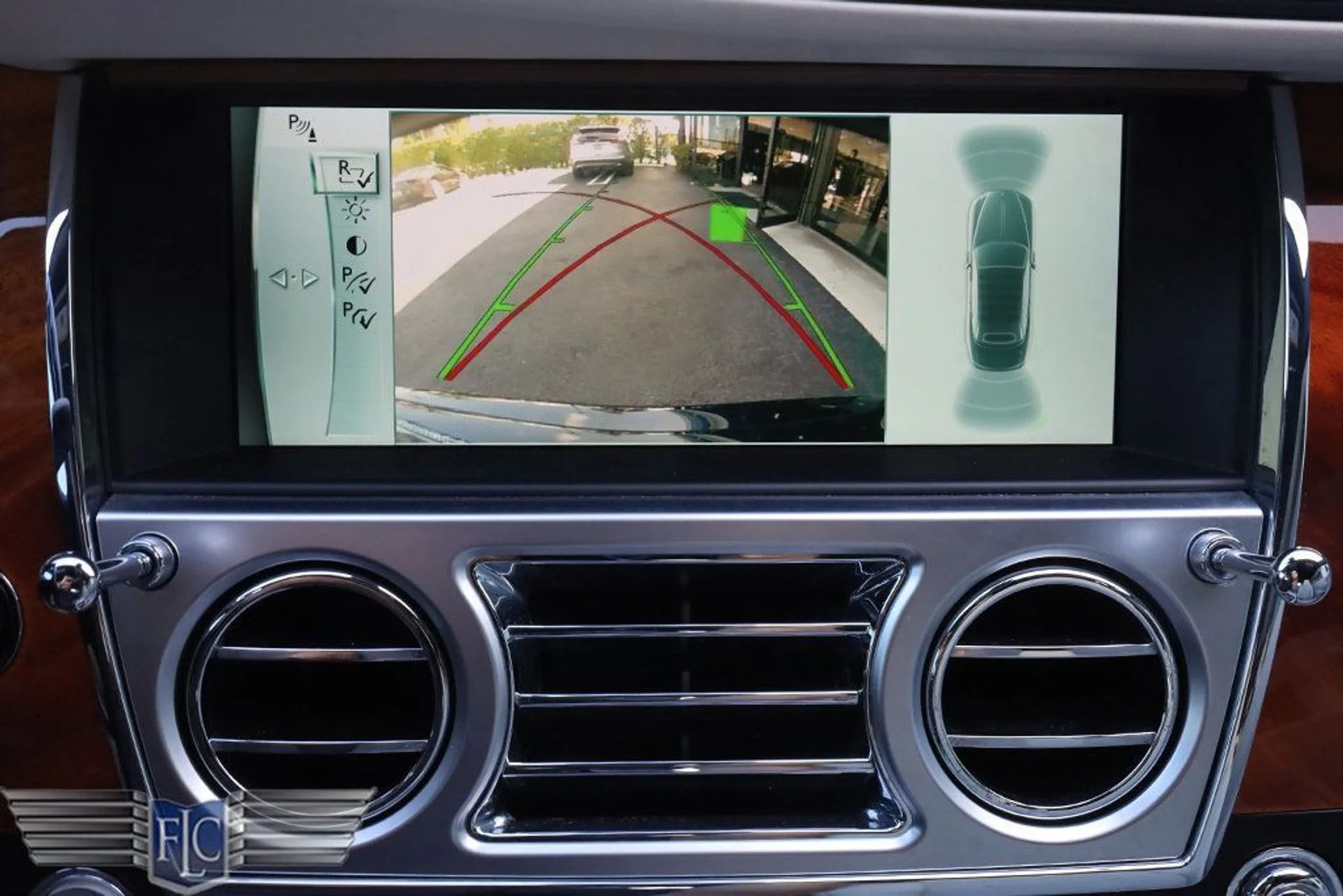 mph028_1556614527_used_2016_rolls_royce_dawn_2drconvertible_6305_22995256_29_1024_ef1e0c5c6b