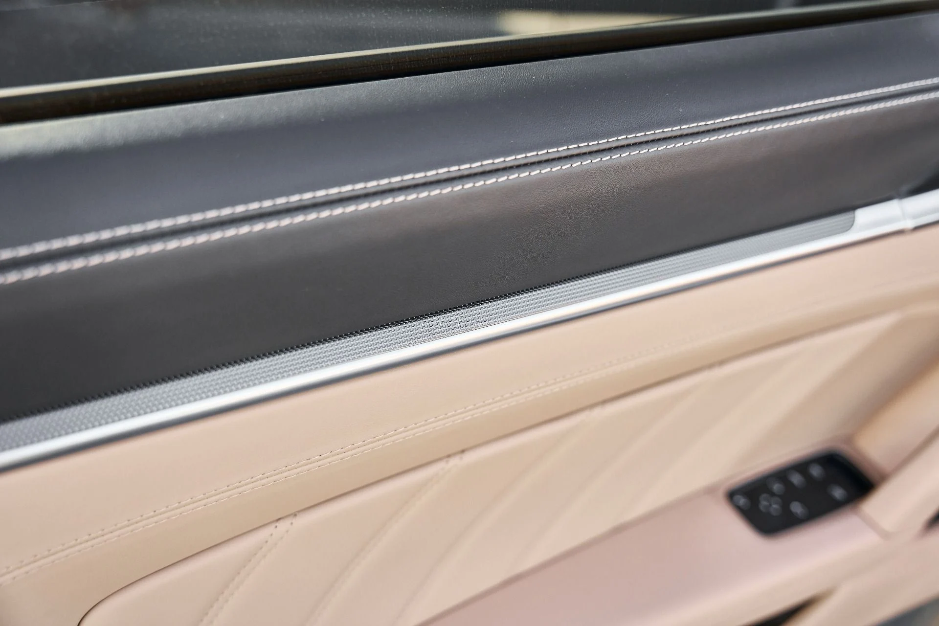 mph028_1564120395_Used_2024_Porsche_911_Turbo_1768616353_0340de60ed