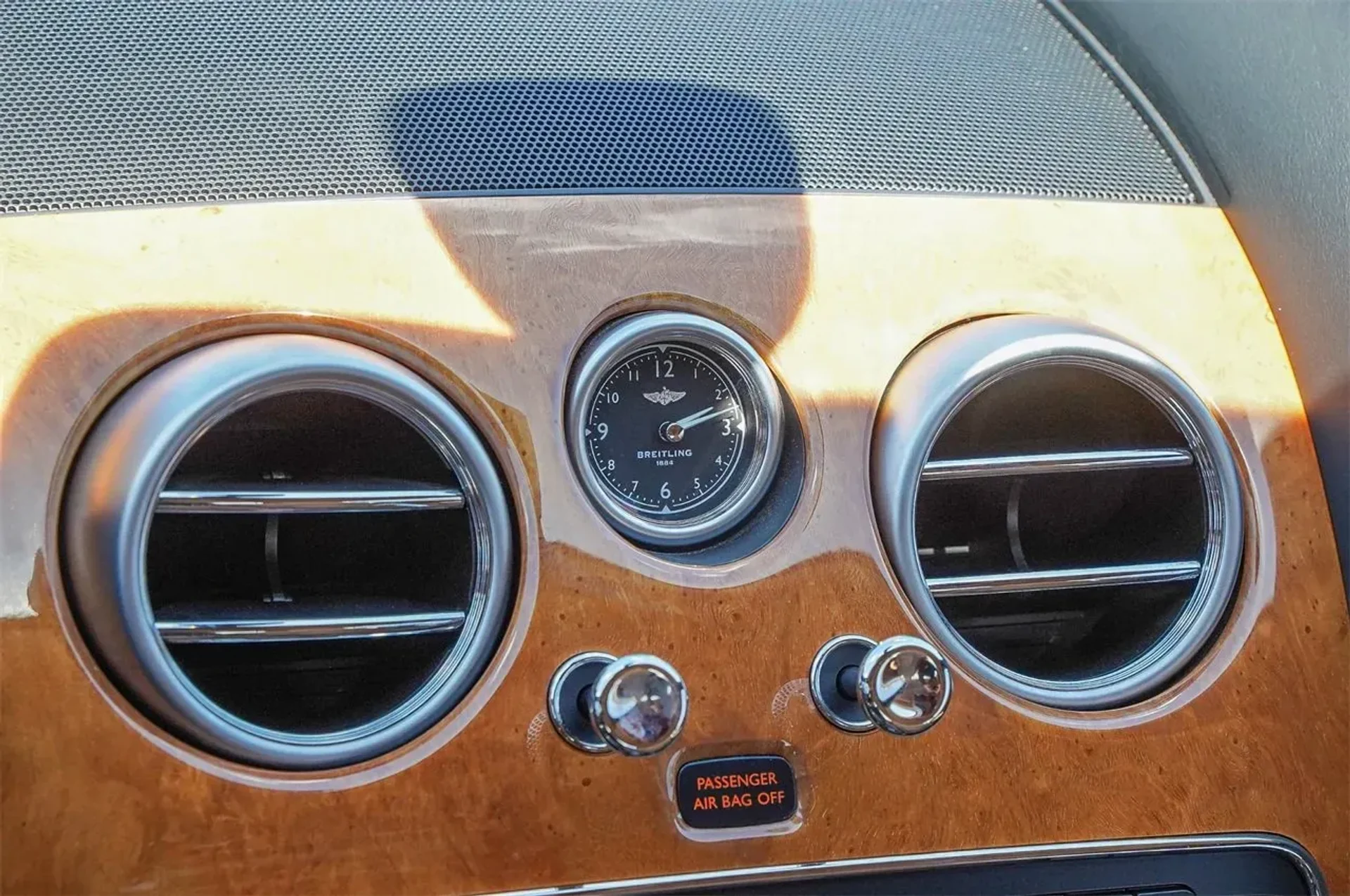 mph028_1567461030_e364598c033c4fc3b0840ee55fc385d8_3ad92da64d