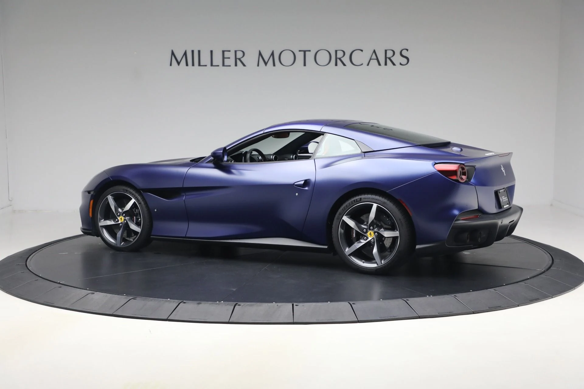 mph028_1568373533_Used_2023_Ferrari_Portofino_M_1787842069_6c493b6c7d