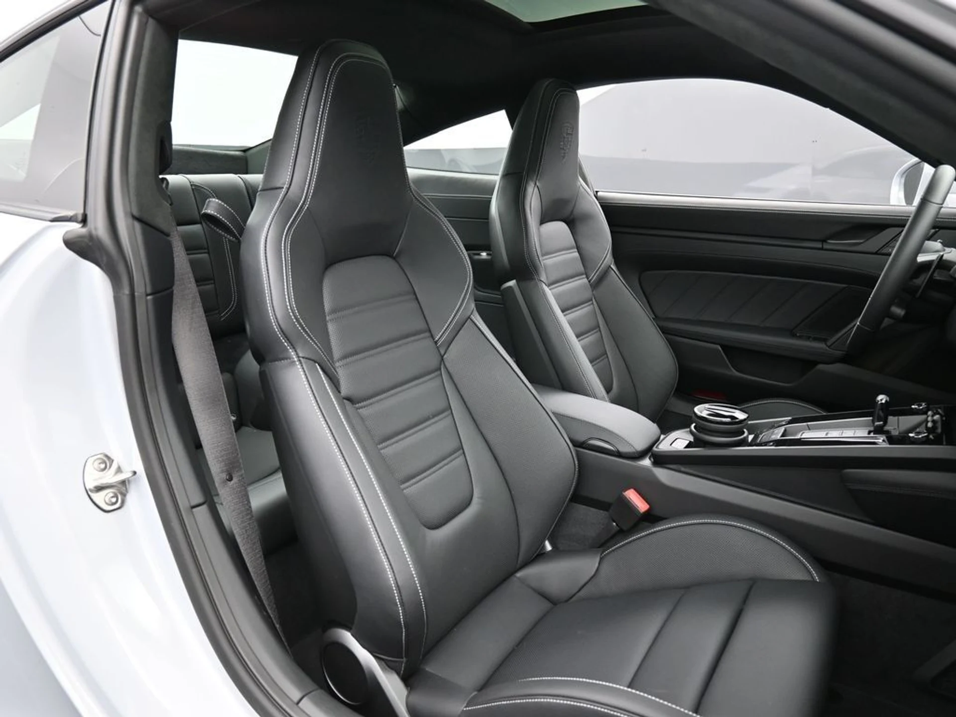 mph028_1570743077_image_28_b2bc0fe883