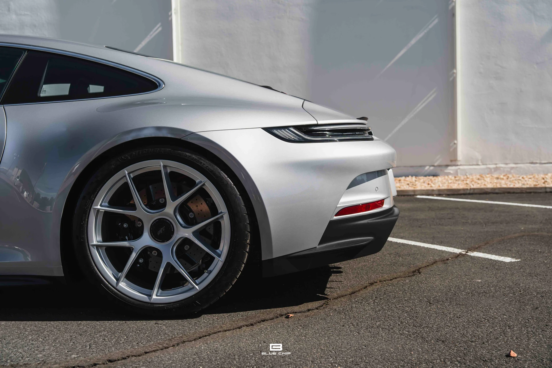 mph028_1575498444_6a345beccfb33504418fa770_2024_Porsche_911_ST_28_1cc3fd99e6
