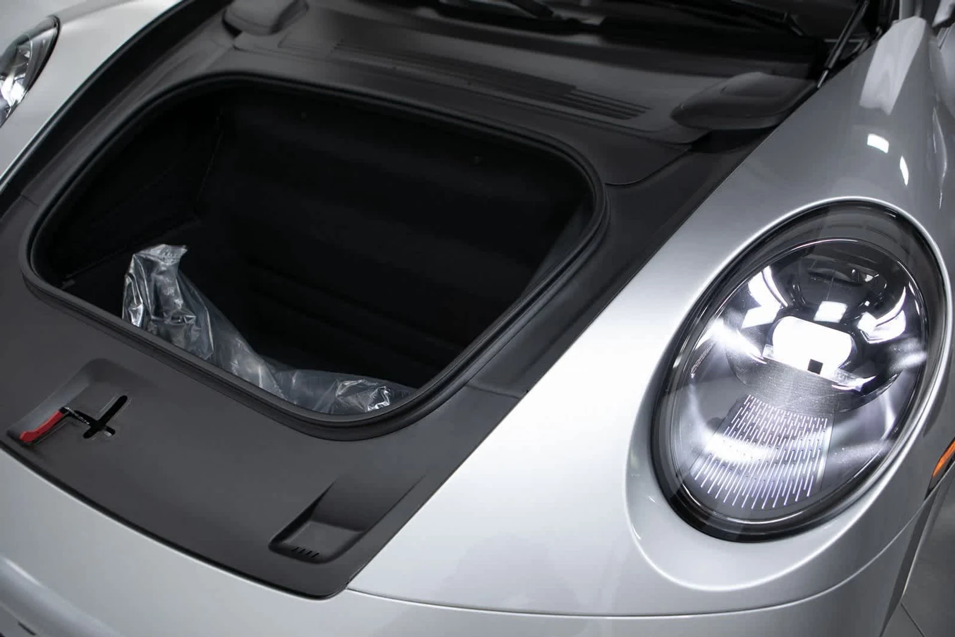 mph028_1582831520_9420525c8d2788f4389e1fe072d67e25x_d2ba66055b