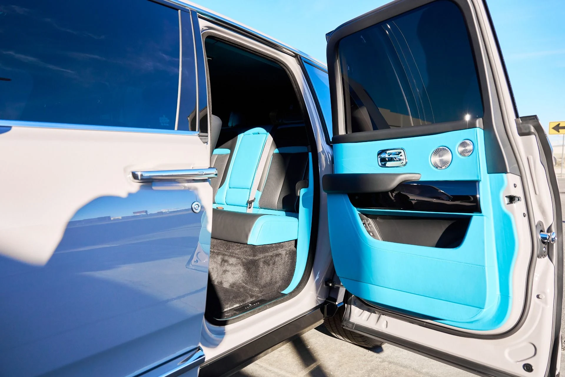 mph028_1589965413_Used_2025_Rolls_Royce_Cullinan_Base_1767668780_a49848d904