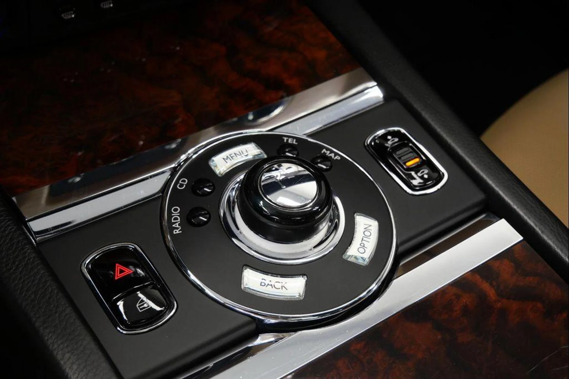 mph028_1591150025_mcr6ab4_I0ocm_Tugg_A_Cgn_6v_NHI_17006fcbb9