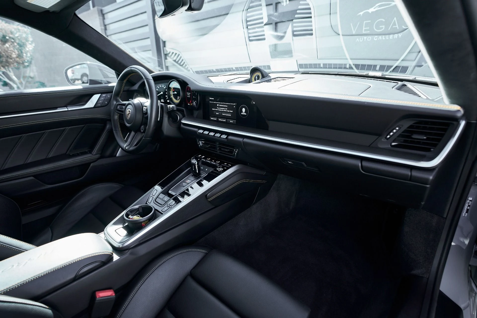 mph028_1595004389_Used_2023_Porsche_911_Turbo_S_1762306938_6b461c114d