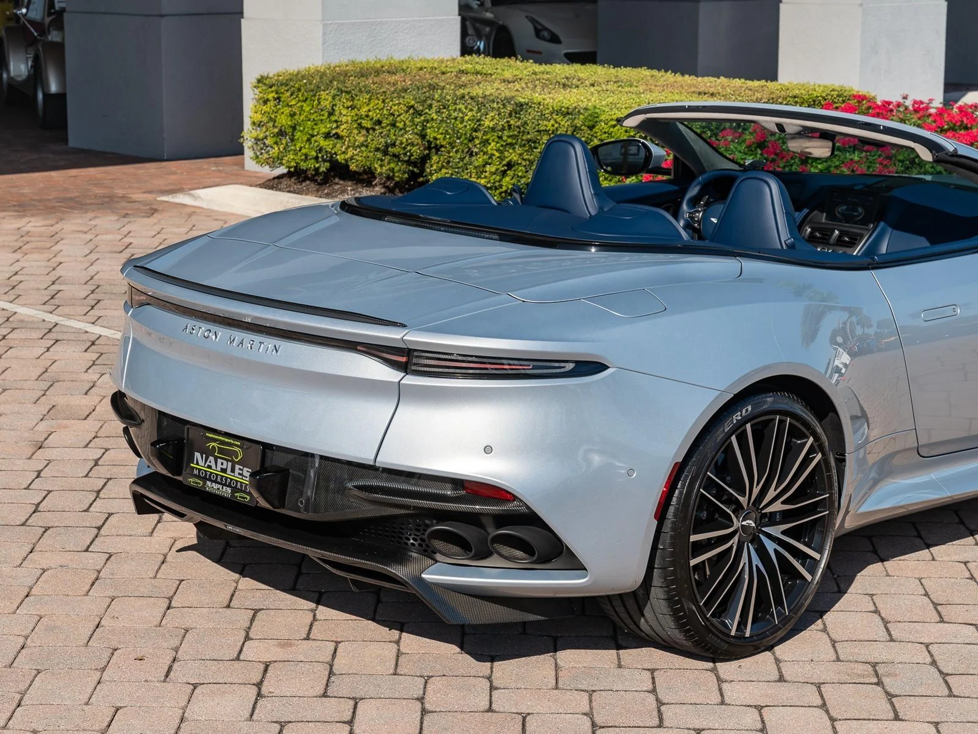 mph028_1595030446_Used_2020_Aston_Martin_DBS_Superleggera_1764795965_15c4a0e976