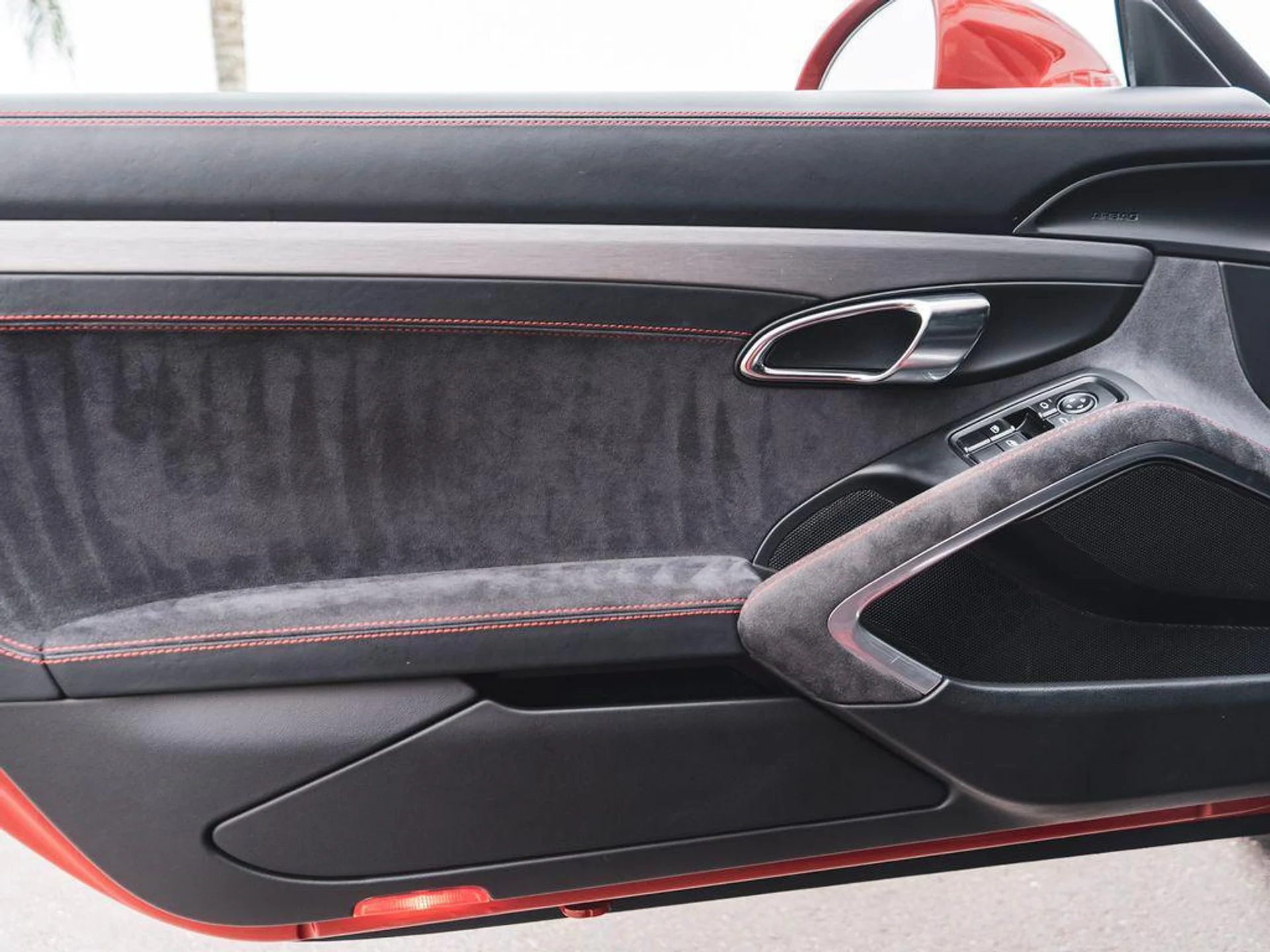 mph028_1601692351_MCO_9_SNNCQDQC_Lk_814hk_Gt_T_Bc_ZM_cb0240355e