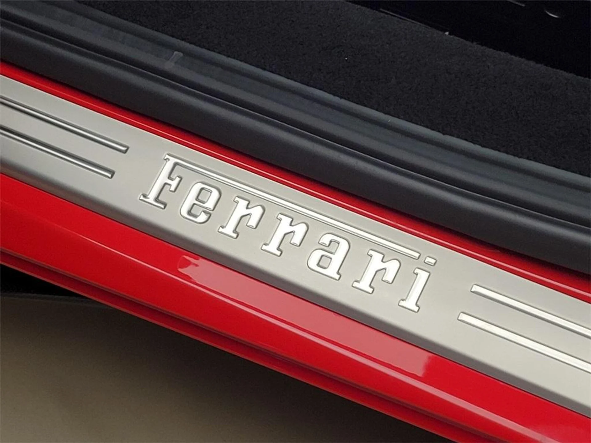 mph028_1604242724_Used_2020_Ferrari_F8_Tributo_1716042525_c25ccc720a