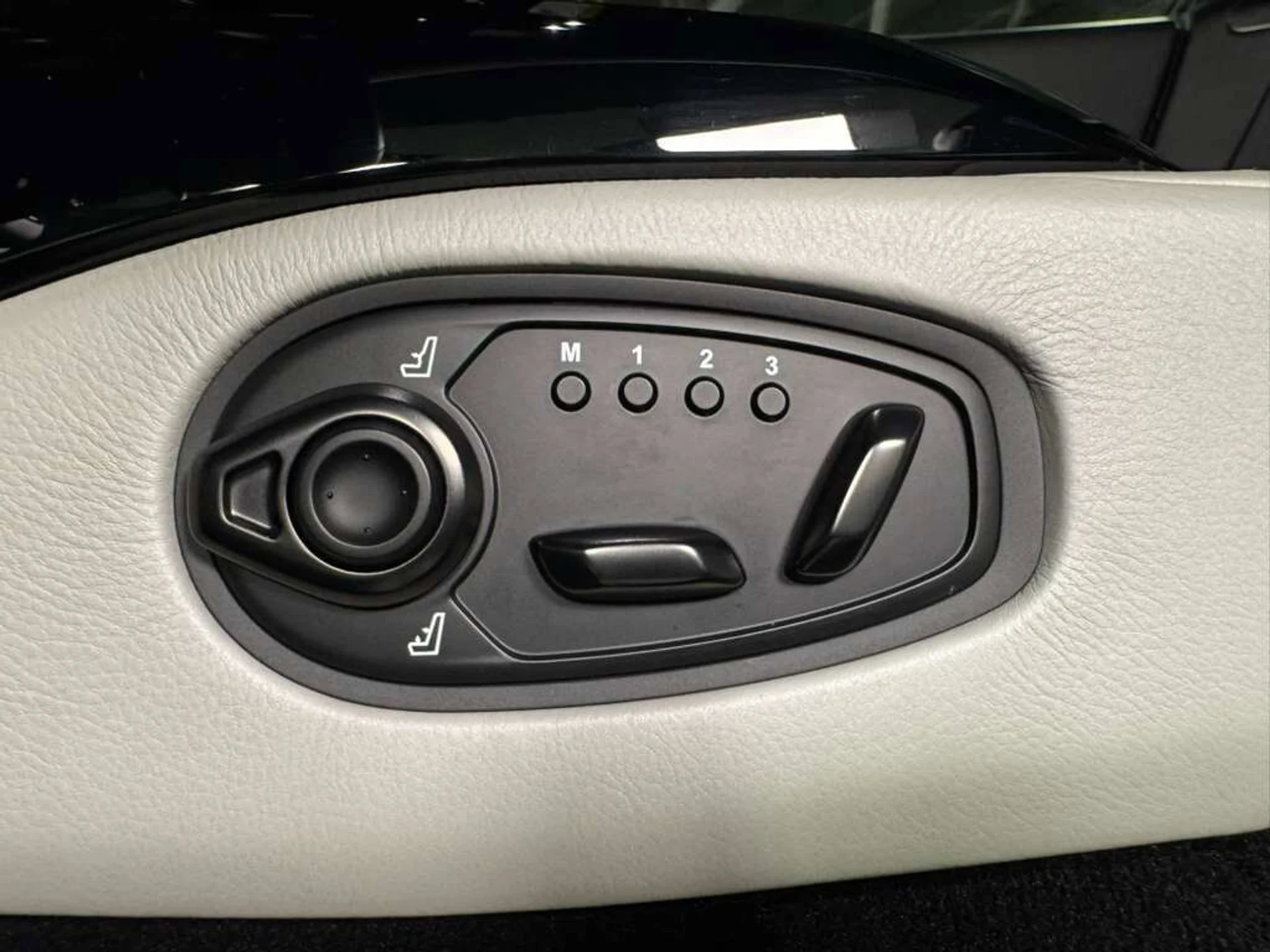 mph028_160488820_b93613d00ebb227b976847e88a3e2712_4355f14cf3