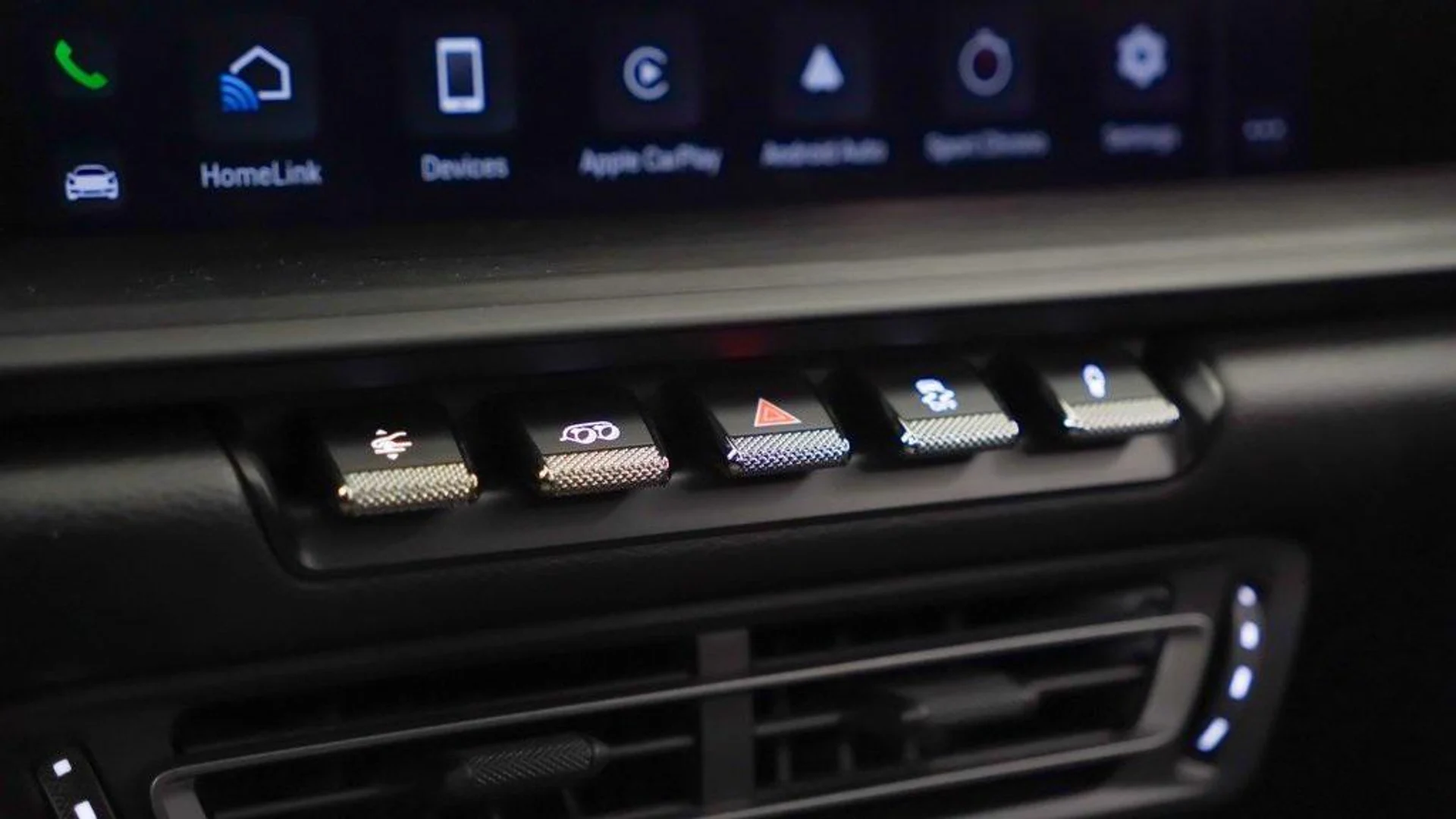 mph028_1605390465_MU_Pd_Eq_NRSK_Sv_Gg_SO_3_Fw_TBOL_WZE_05d78456f4