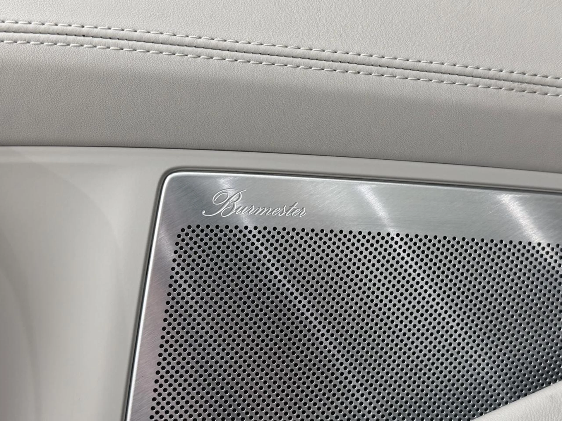 mph028_1606370434_5e01225dac320c61ef60c6dde4f3e857_696fa37547