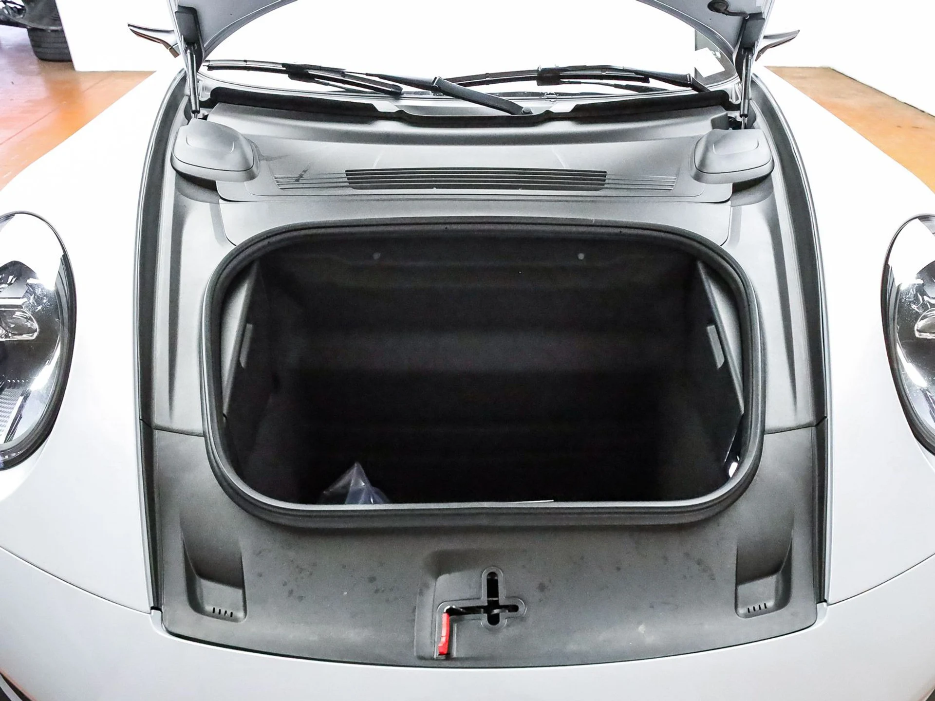 mph028_160835083_64b49cf5dc15f871ad63149ad3230ffax_ead92bb523