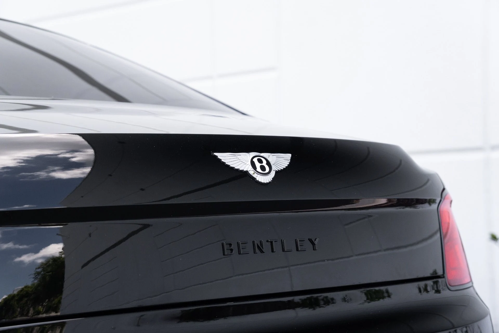 mph028_1614503317_Used_2023_Bentley_Flying_Spur_S_V8_1778782784_462282e3b6