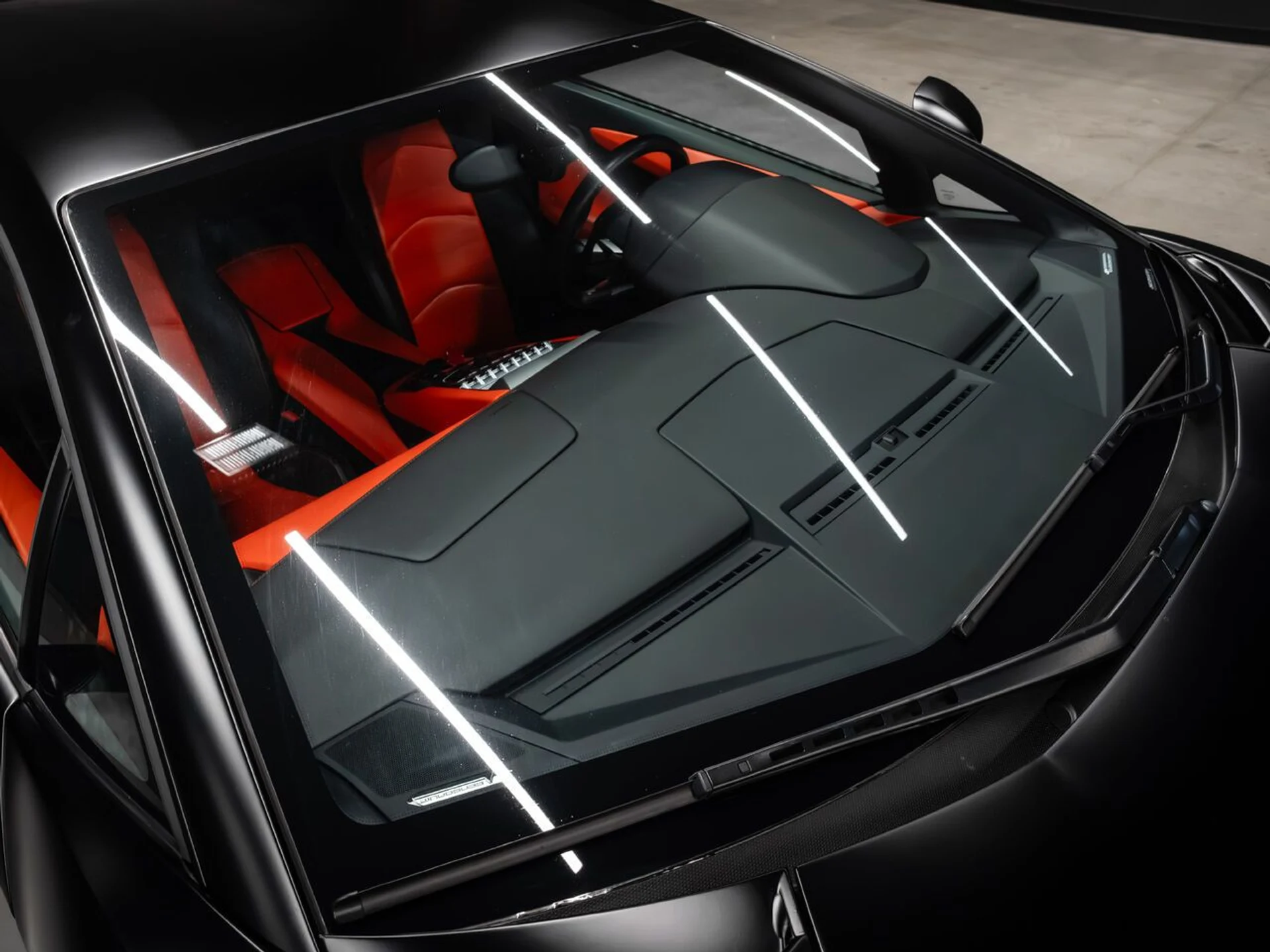mph028_1616288083_lamborghini_aventador_2015_1c4b07c824