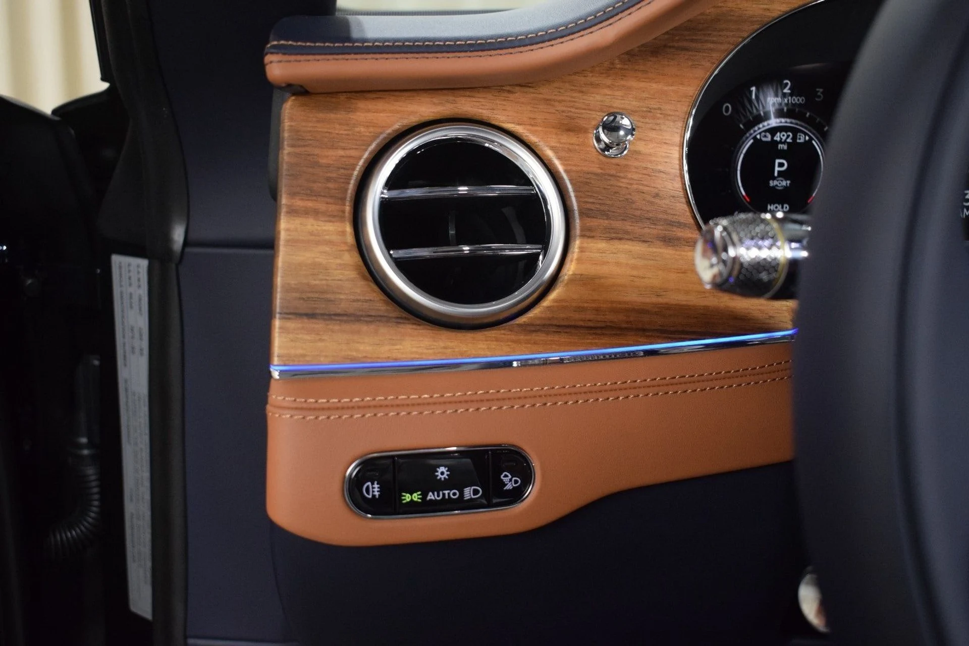 mph028_1625173022_933ea42bc359643e7fdf7149f22d8dafx_d1d3fe1358