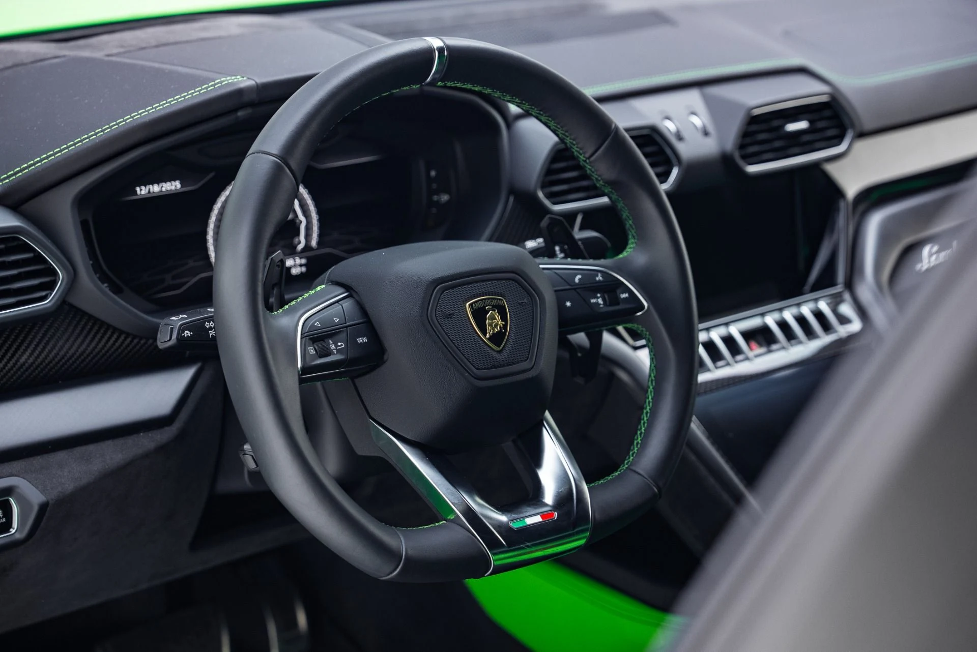 mph028_1629184567_Used_2021_Lamborghini_Urus_1766090491_a7c831f471