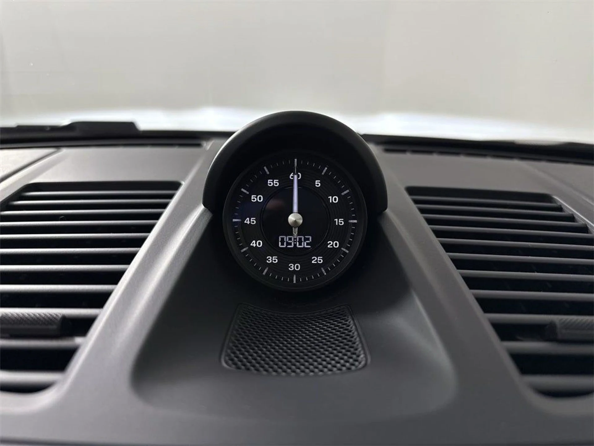 mph028_1630476384_29_3b295a2272