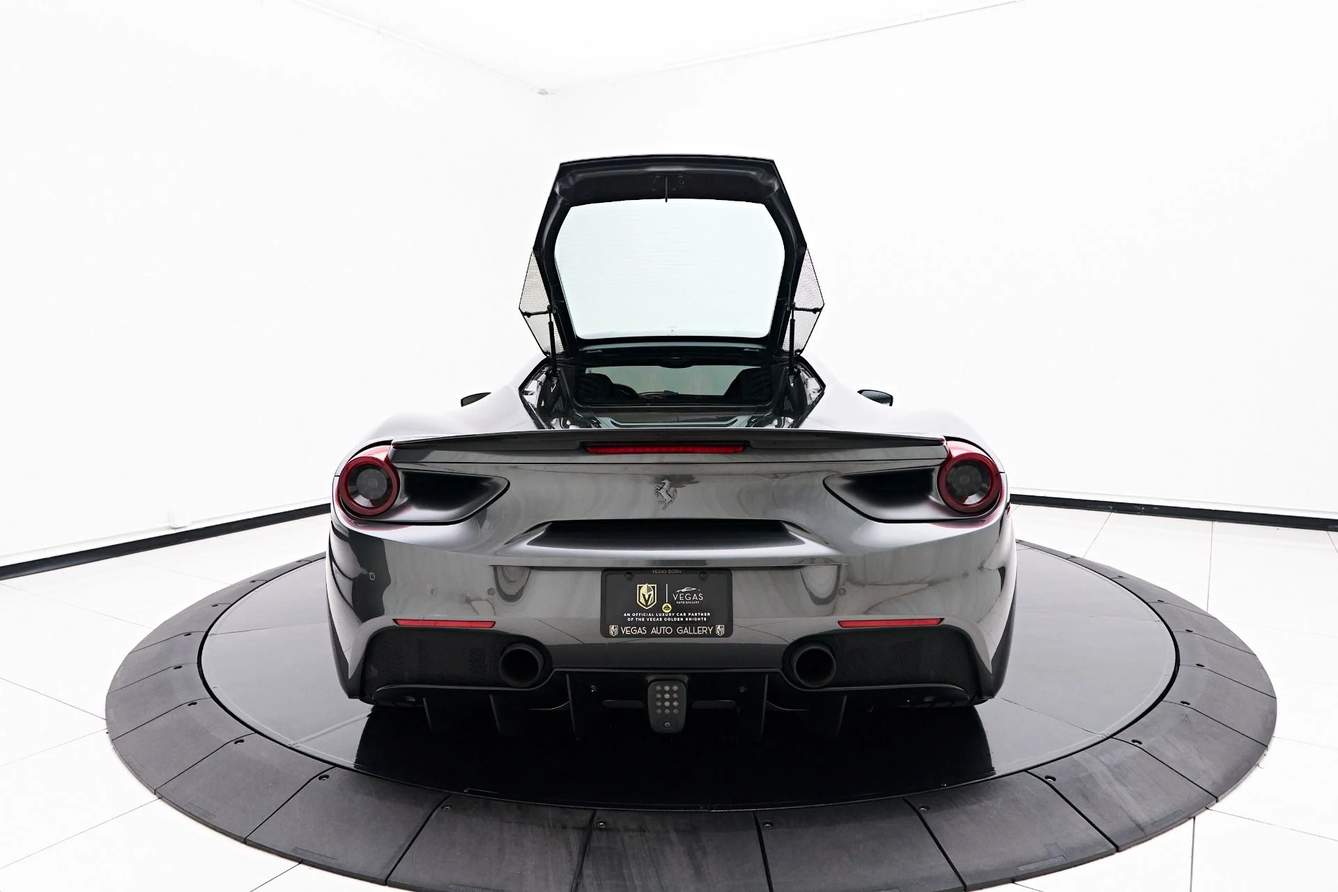 mph028_1638562310_Used_2016_Ferrari_488_GTB_Base_1755995735_b98420d1df