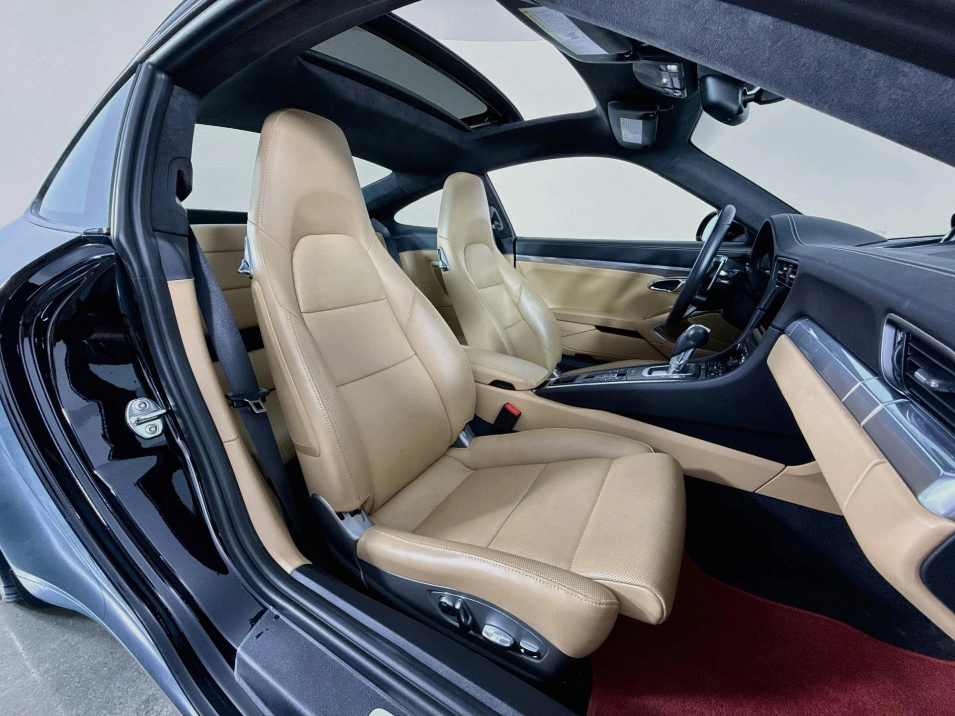 mph028_1645788941_Used_2017_Porsche_911_Carrera_S_1788200835_440b6c1dd1