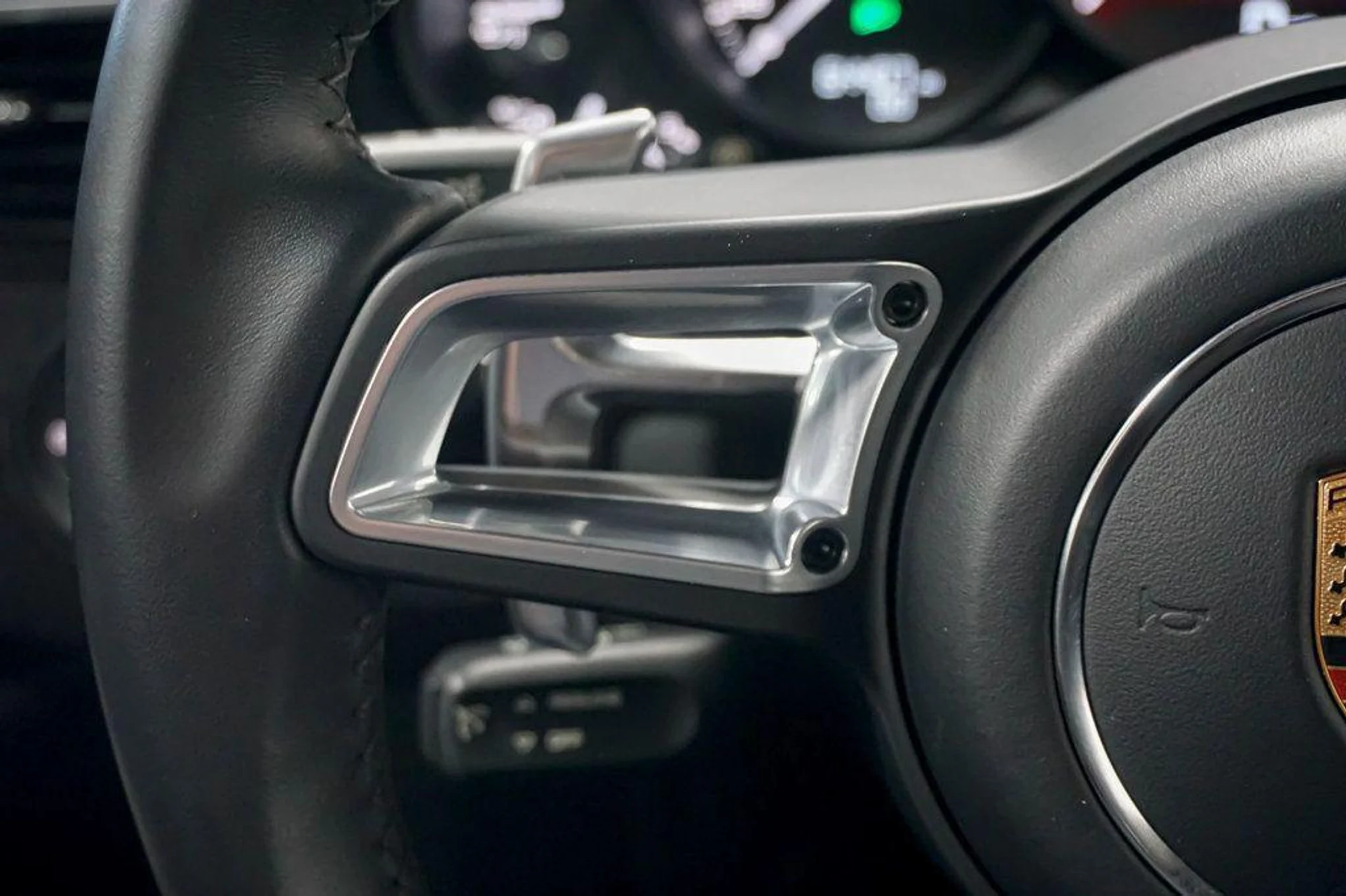 mph028_1648828042_EWY_Mxg_B_Bk_GGX_8_Dc_Sa_Tte1h7c_FQM_1f0be994d5