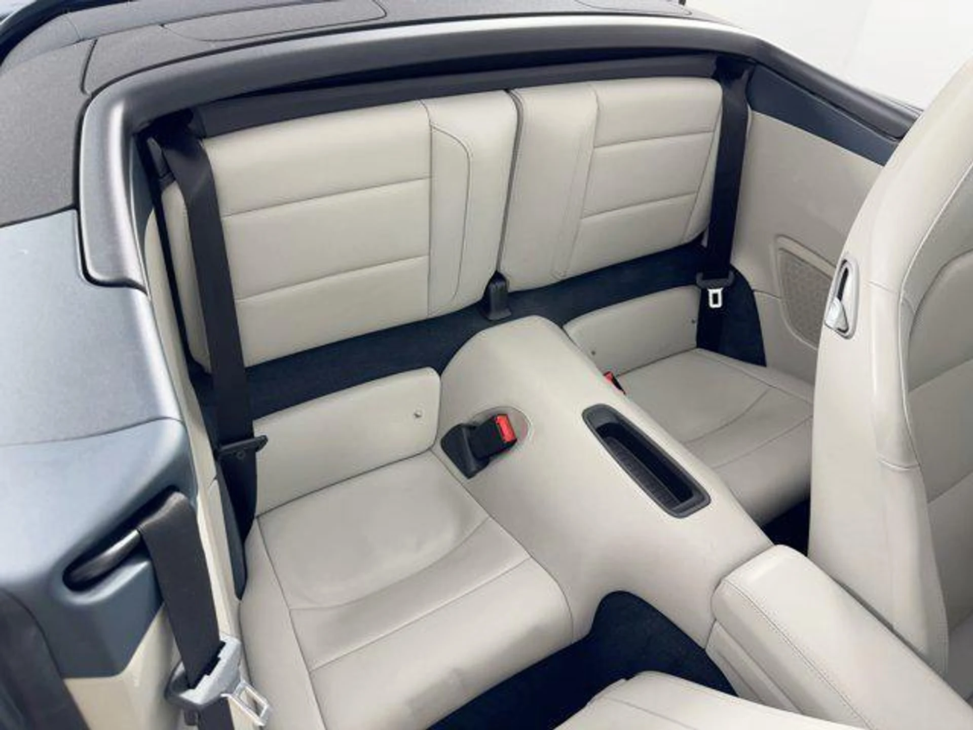 mph028_1691488521_cu_D_E_q_Cuqx_Ga_Yca_b_CYP_4_C_Mh_Ao_2febfb4349