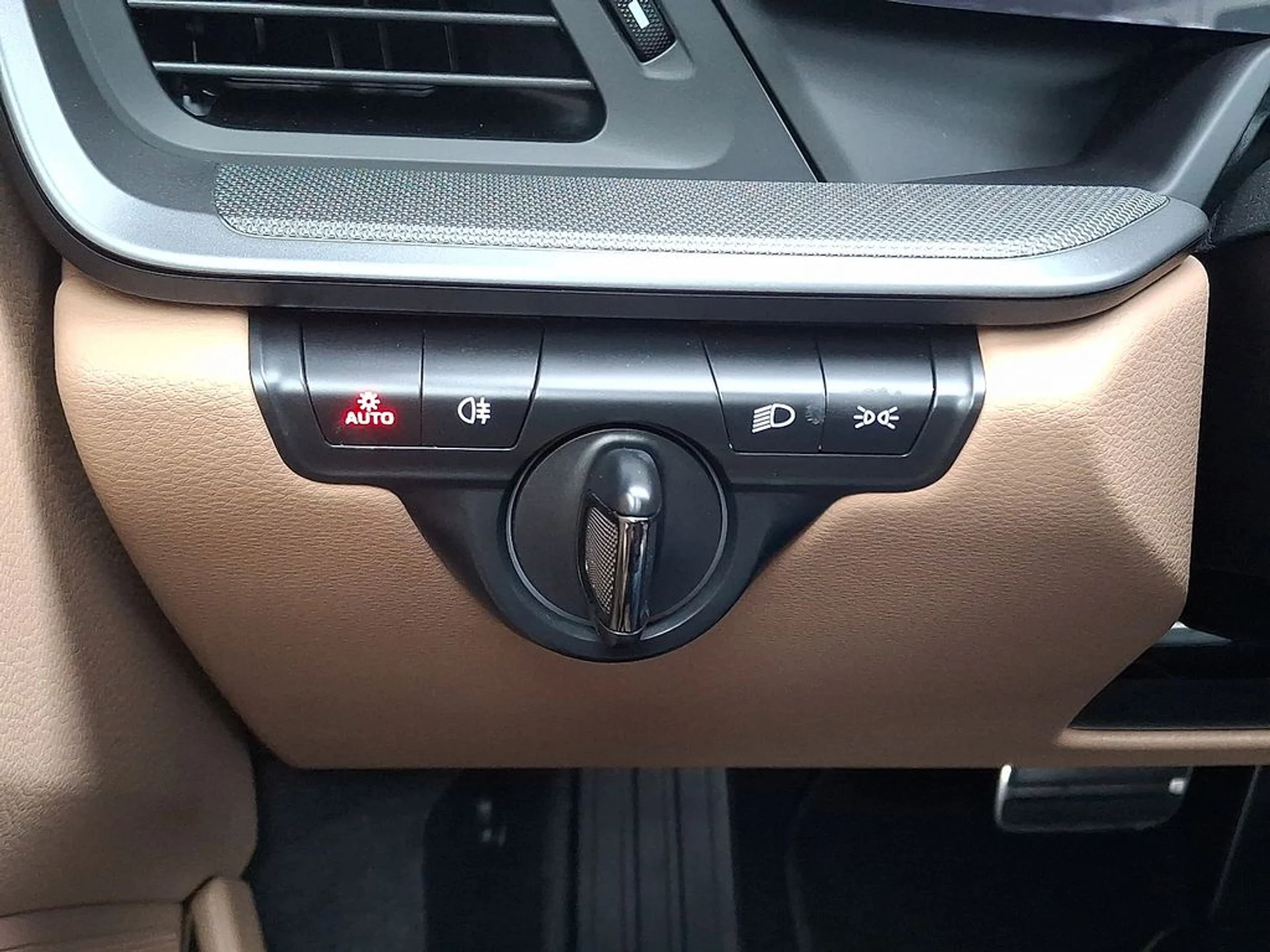 mph028_169557425_c09a3920b5ff02ee55a7009824b628abx_192ccd5827