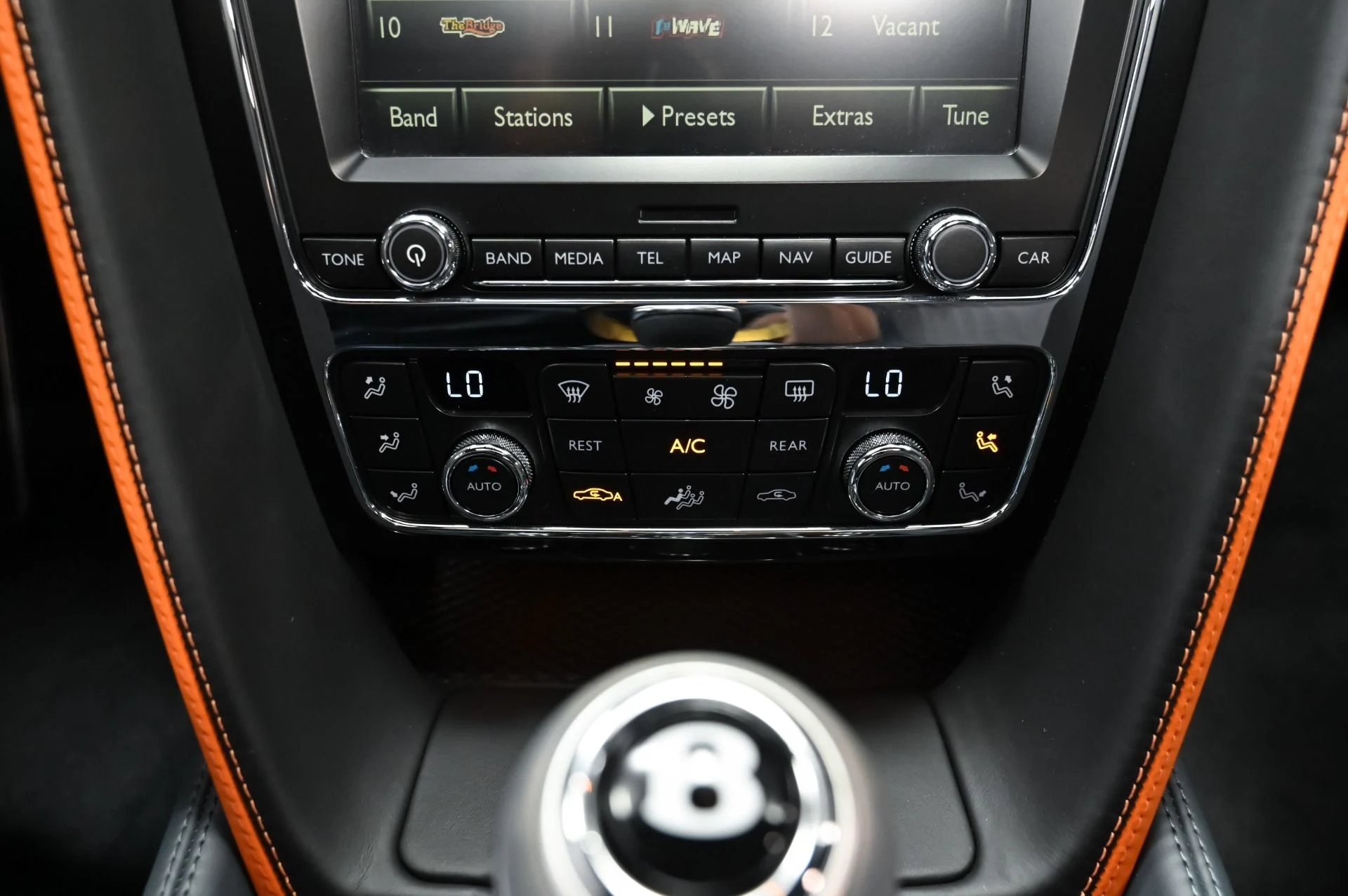 mph028_1702758247_Used_2018_Bentley_Flying_Spur_V8_S_1754506017_2df8c567b3