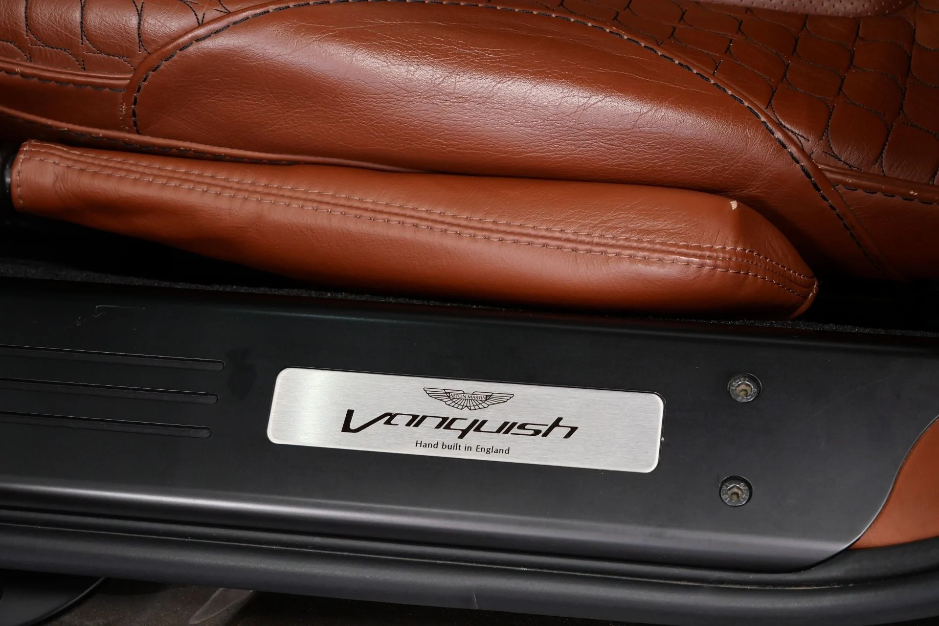 mph028_1706541591_Used_2014_Aston_Martin_Vanquish_Hourglass_Quilting_Beautiful_Color_V12_Power_1770409354_669969e38b