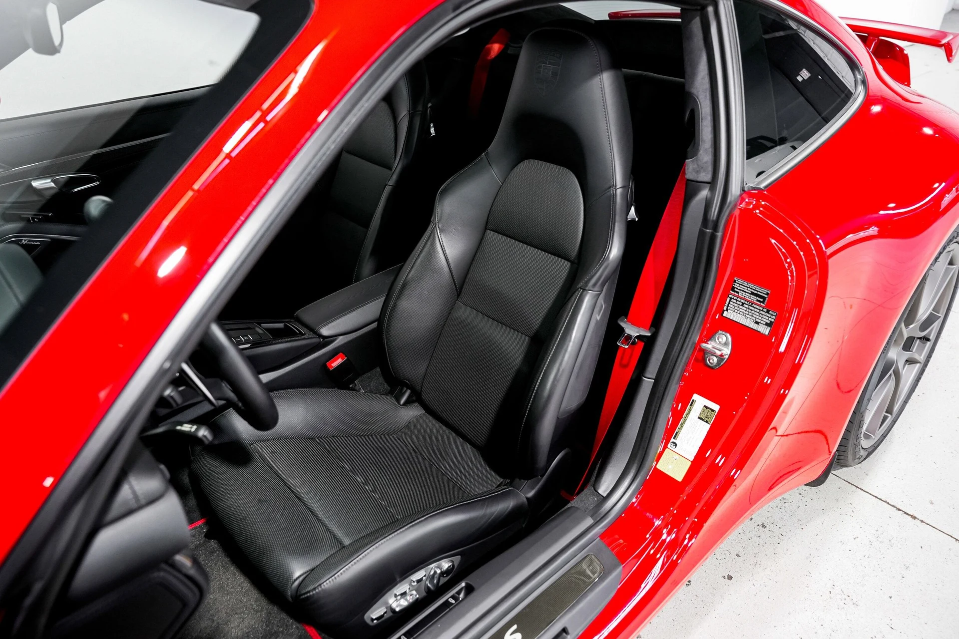 mph028_1707533421_7845823f0aeb5f3a357132f1de7bc79ax_7a65777327