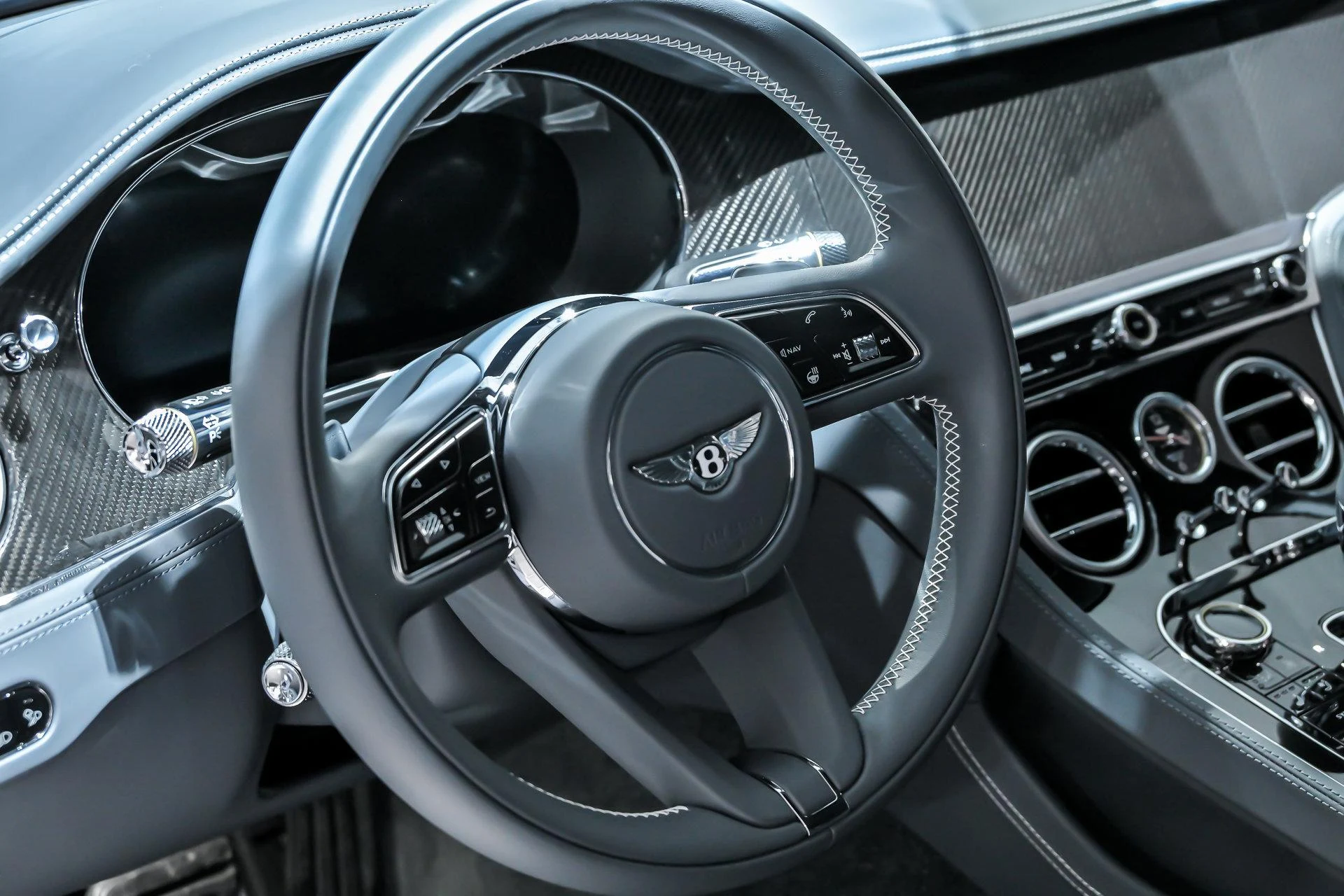 mph028_1714721742_Used_2024_Bentley_Continental_GT_V8_Coupe_1766137568_778547cf6c