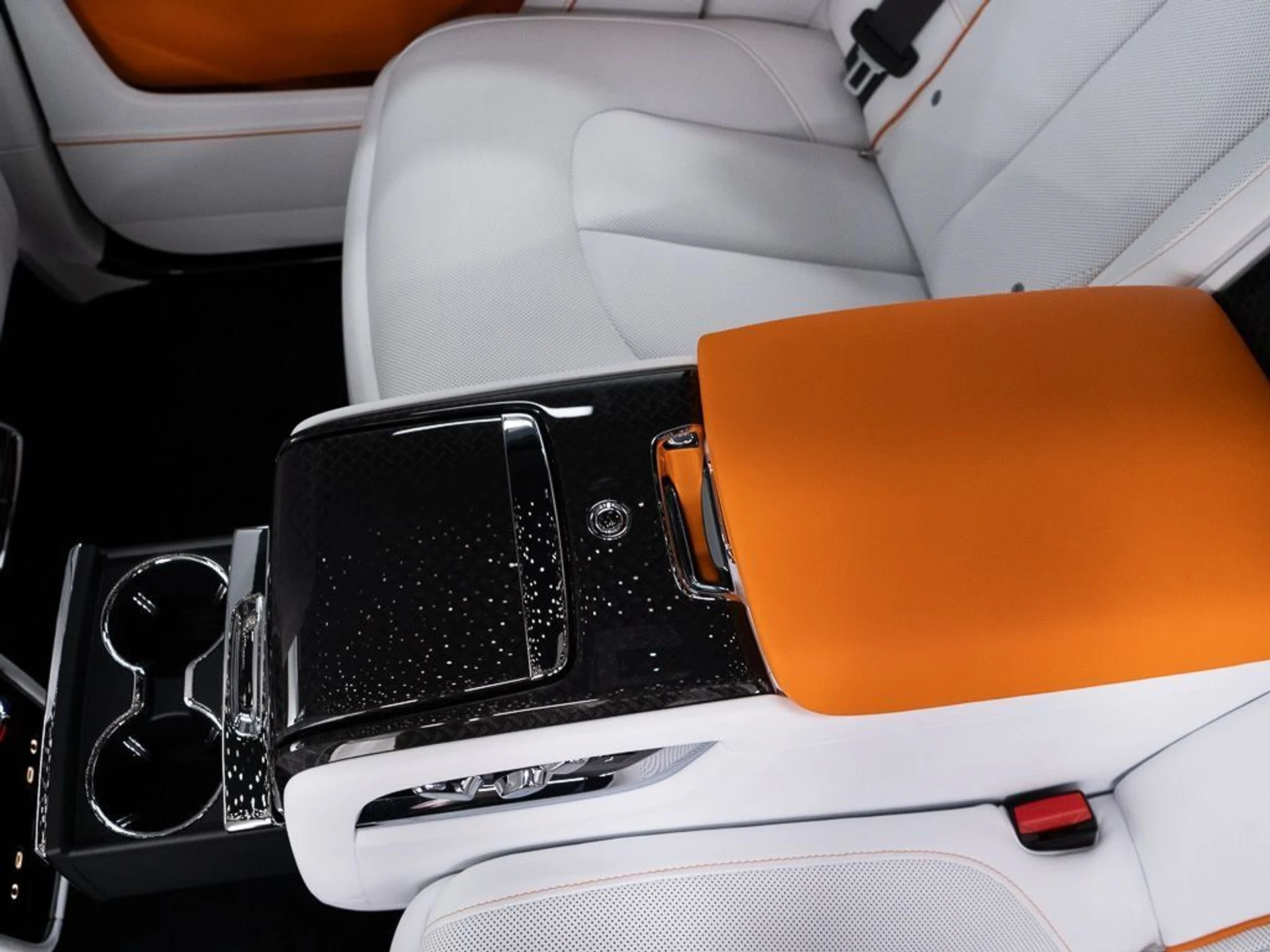 mph028_1721333124_599454b20f6ecedc4c7edb9925e25432_810fb209df