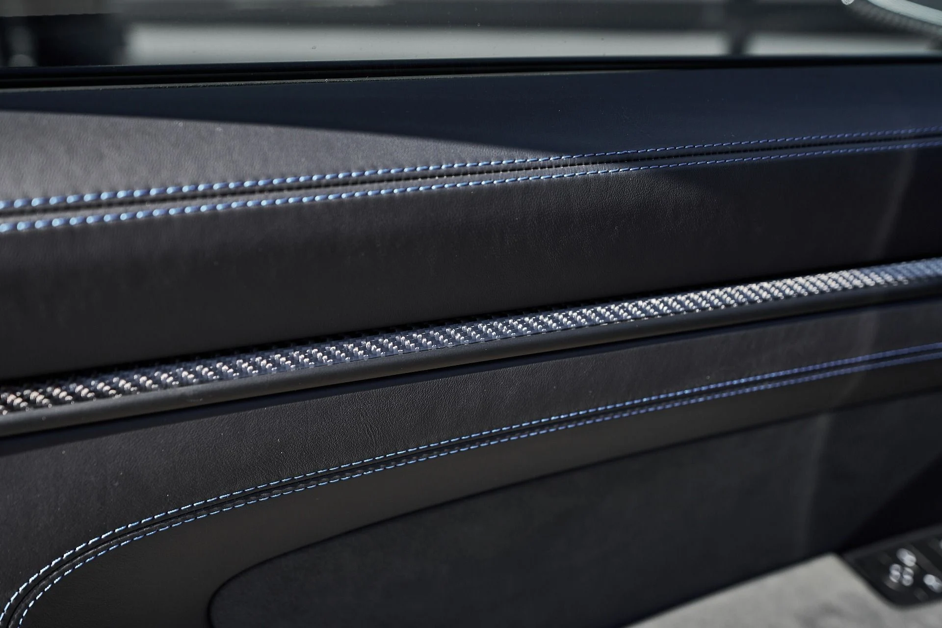 mph028_1723670331_Used_2023_Porsche_911_GT_3_1761779542_3859772334