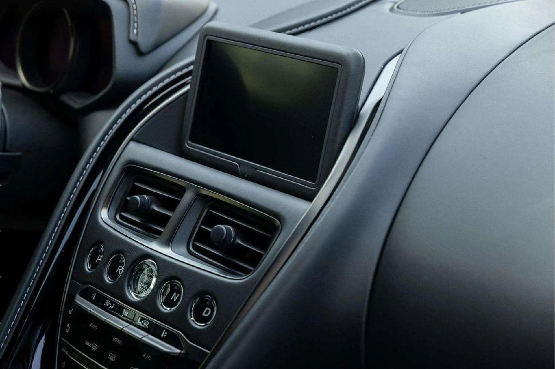 mph028_1742177657_z_Z_Of_Yft_Do_Ob_Stqj_Tt605_Psj_Fy_Ug_f734a8d9ef