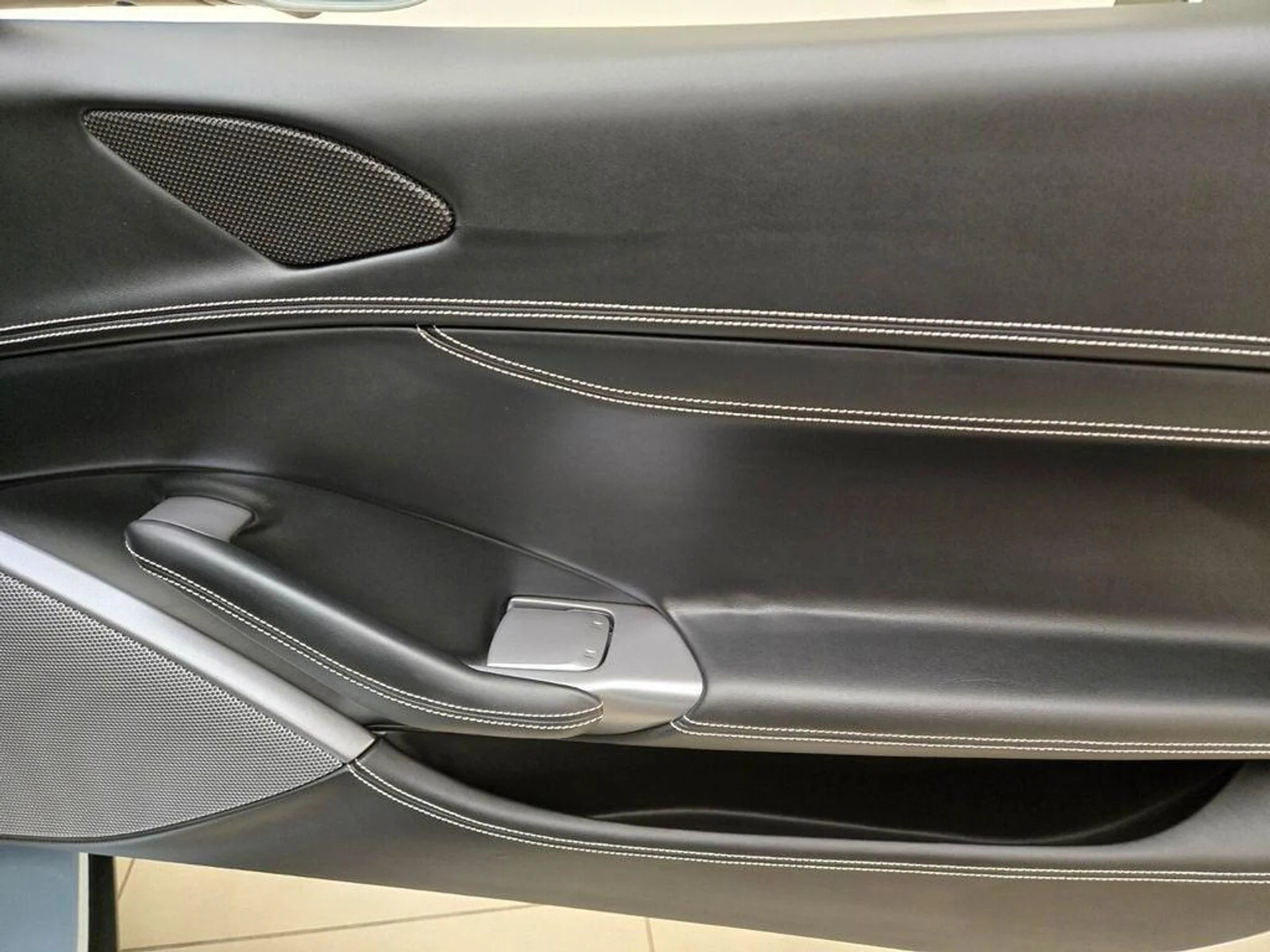 mph028_1747742705_Used_2022_Ferrari_Portofino_M_1771611774_03d9250816