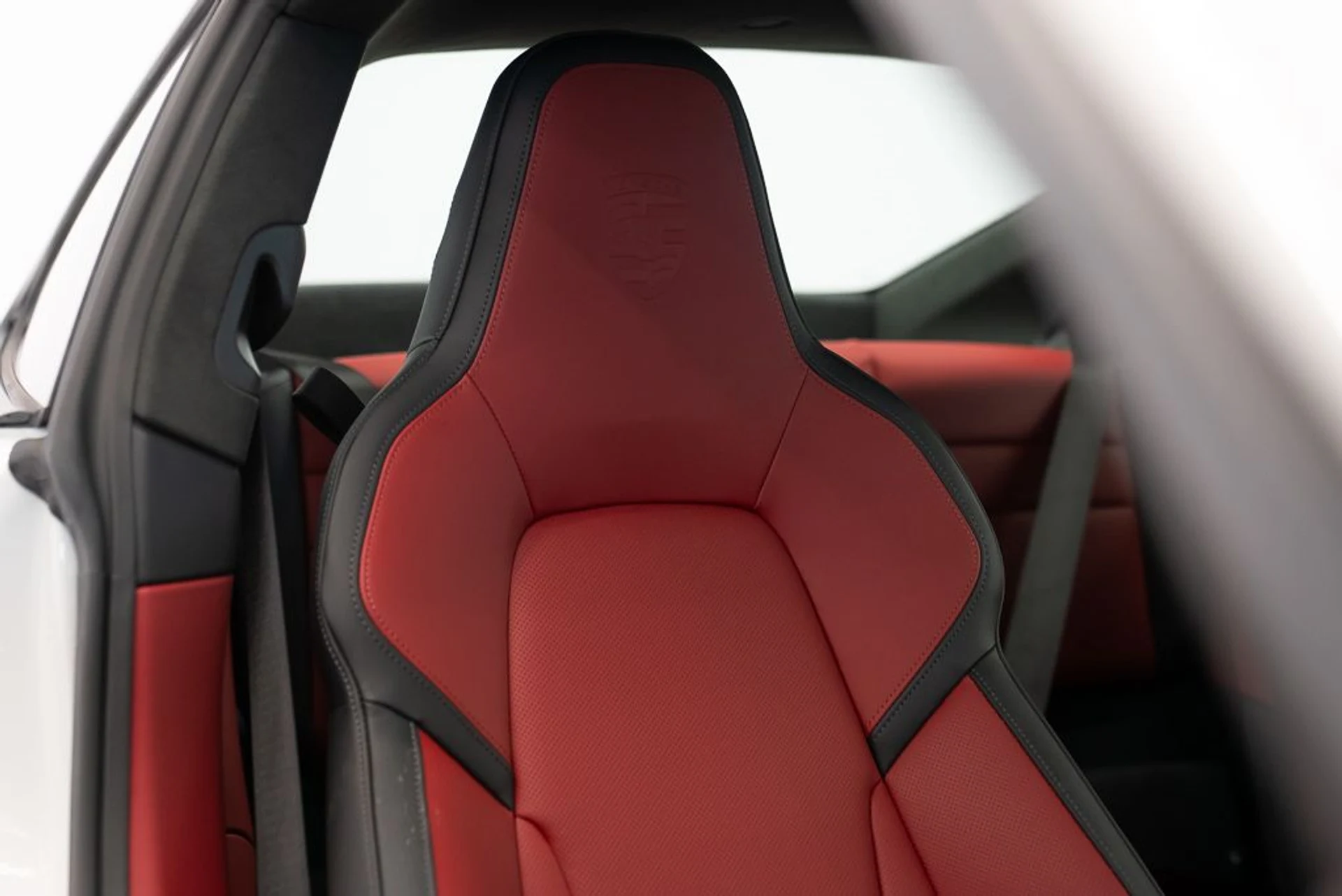 mph028_1757346380_porsche_911_2026_jpg_v_1775165756_bf7a9a694c