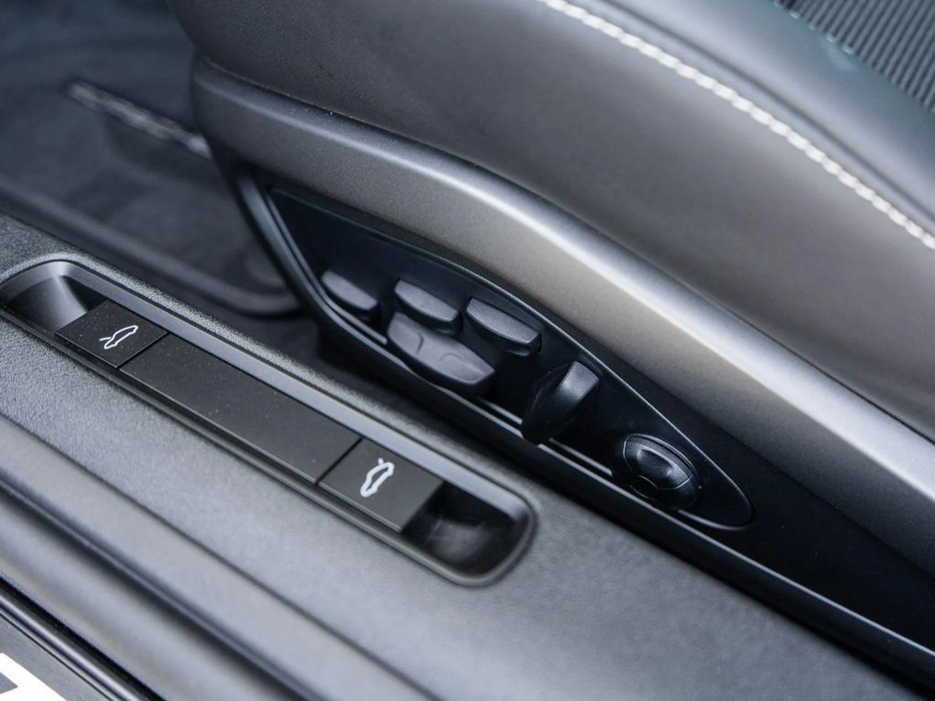 mph028_1758398322_d_IZ_M_Vs_S_h_Yd_Mq_SNRZRAX_Jhb_GM_4_637afa14b9