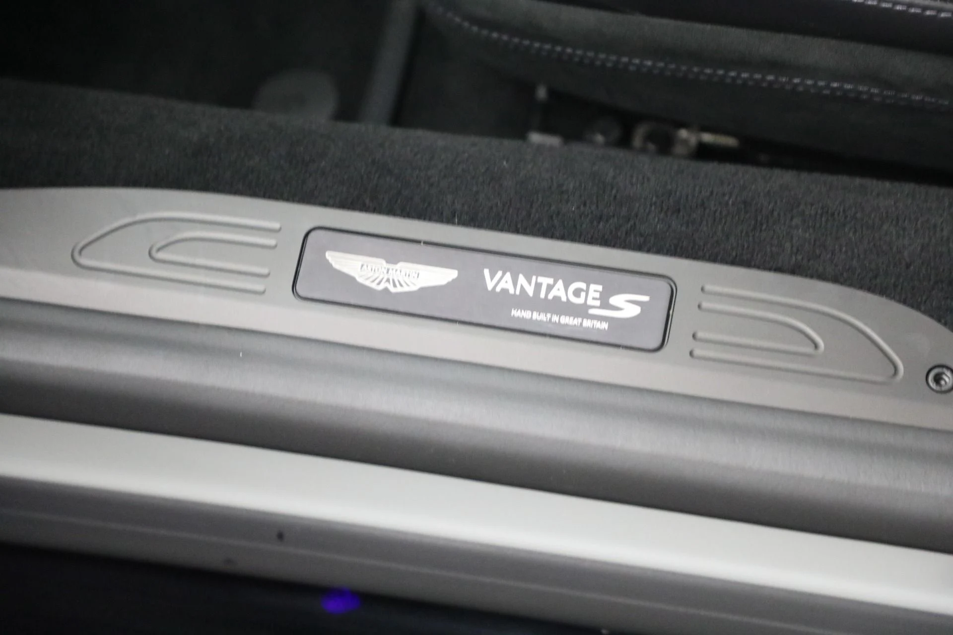 mph028_1762700408_New_2026_Aston_Martin_Vantage_S_Roadster_1776800186_0d644033ef