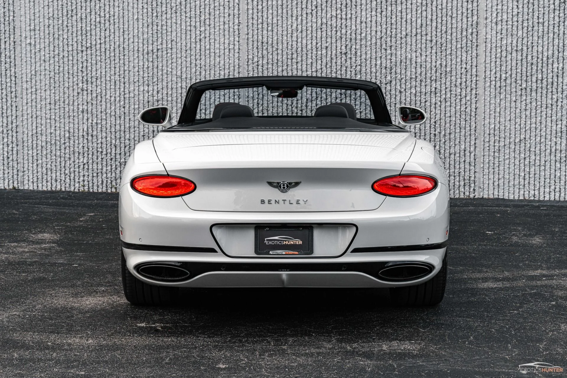 mph028_176272015_Used_2020_Bentley_Continental_GTC_280_K_MSRP_Mulliner_Blackline_Rotating_Display_1766938877_783cbcb0c0